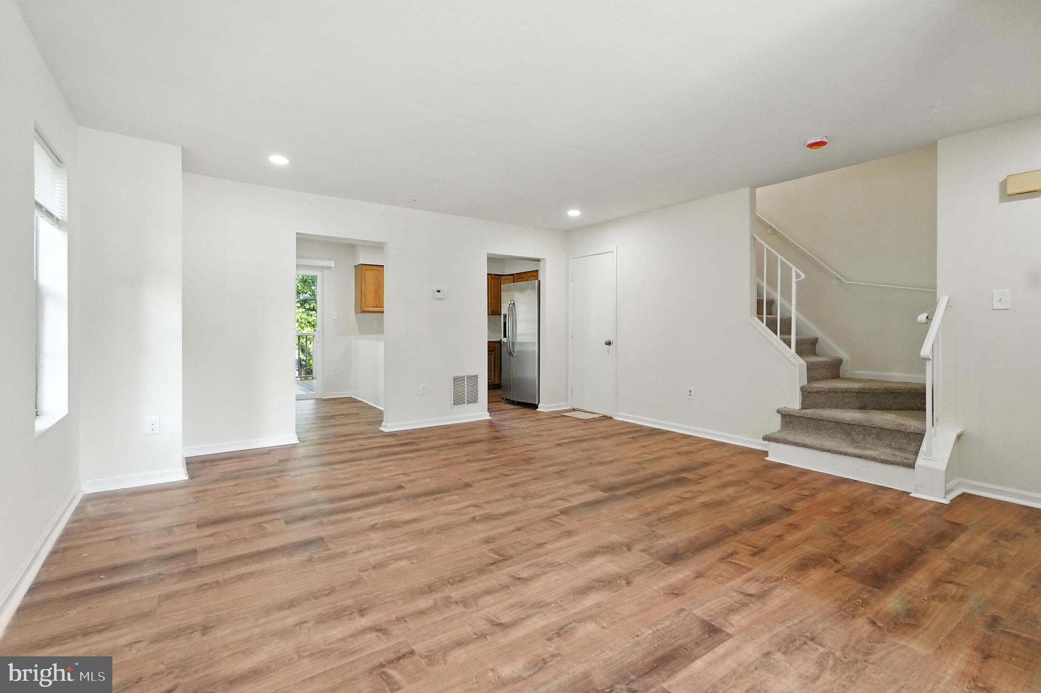 1013 HUNTSWORTH COURT