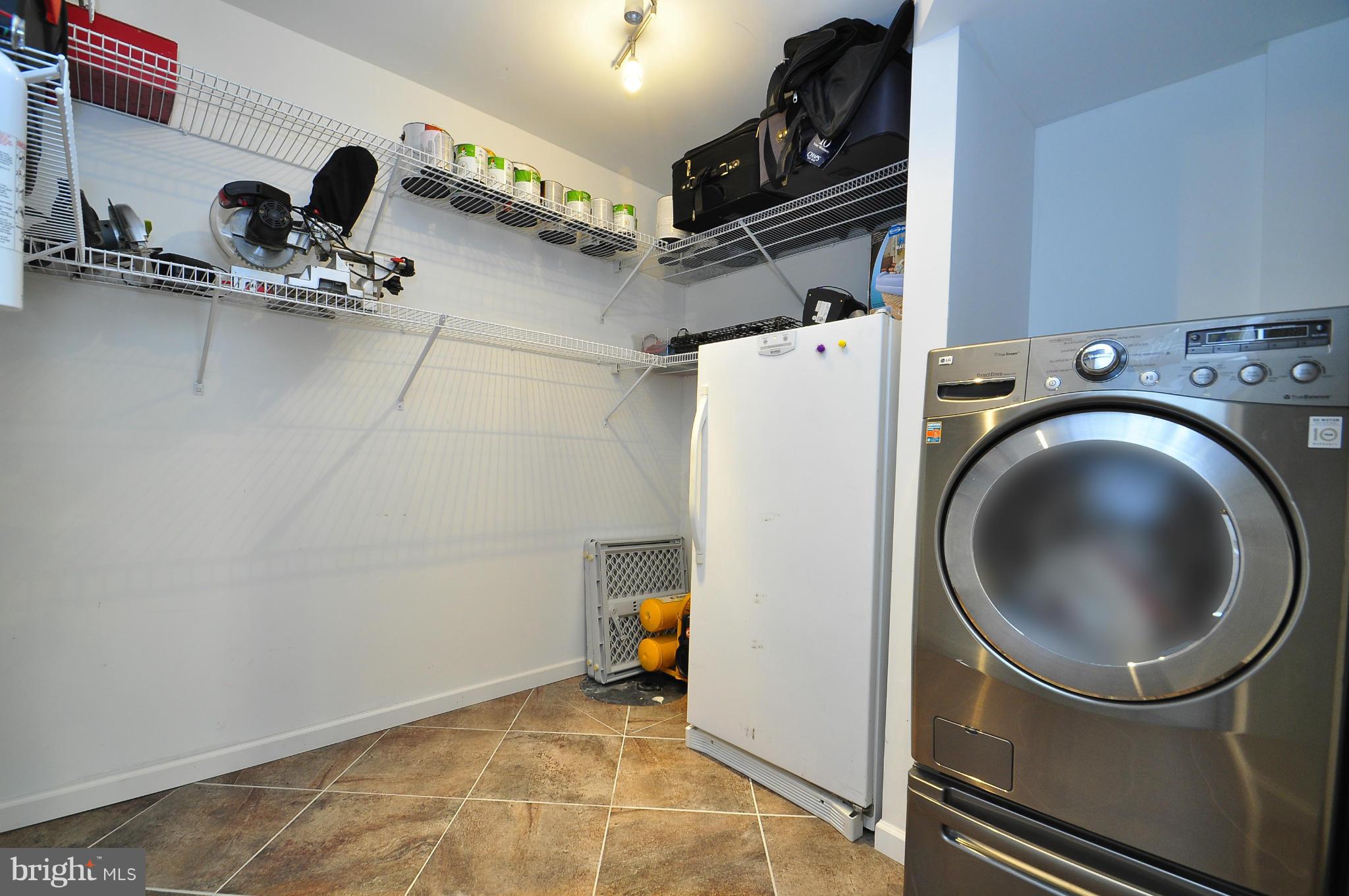 AZALEA WOODS - Residential