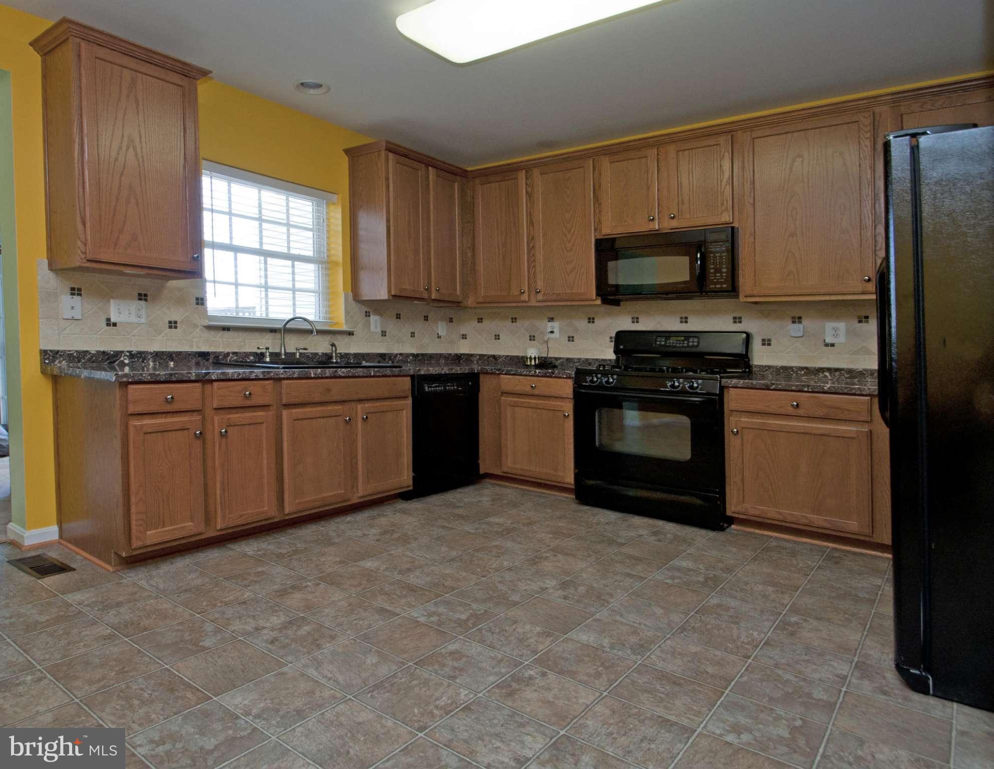 AZALEA WOODS - Residential