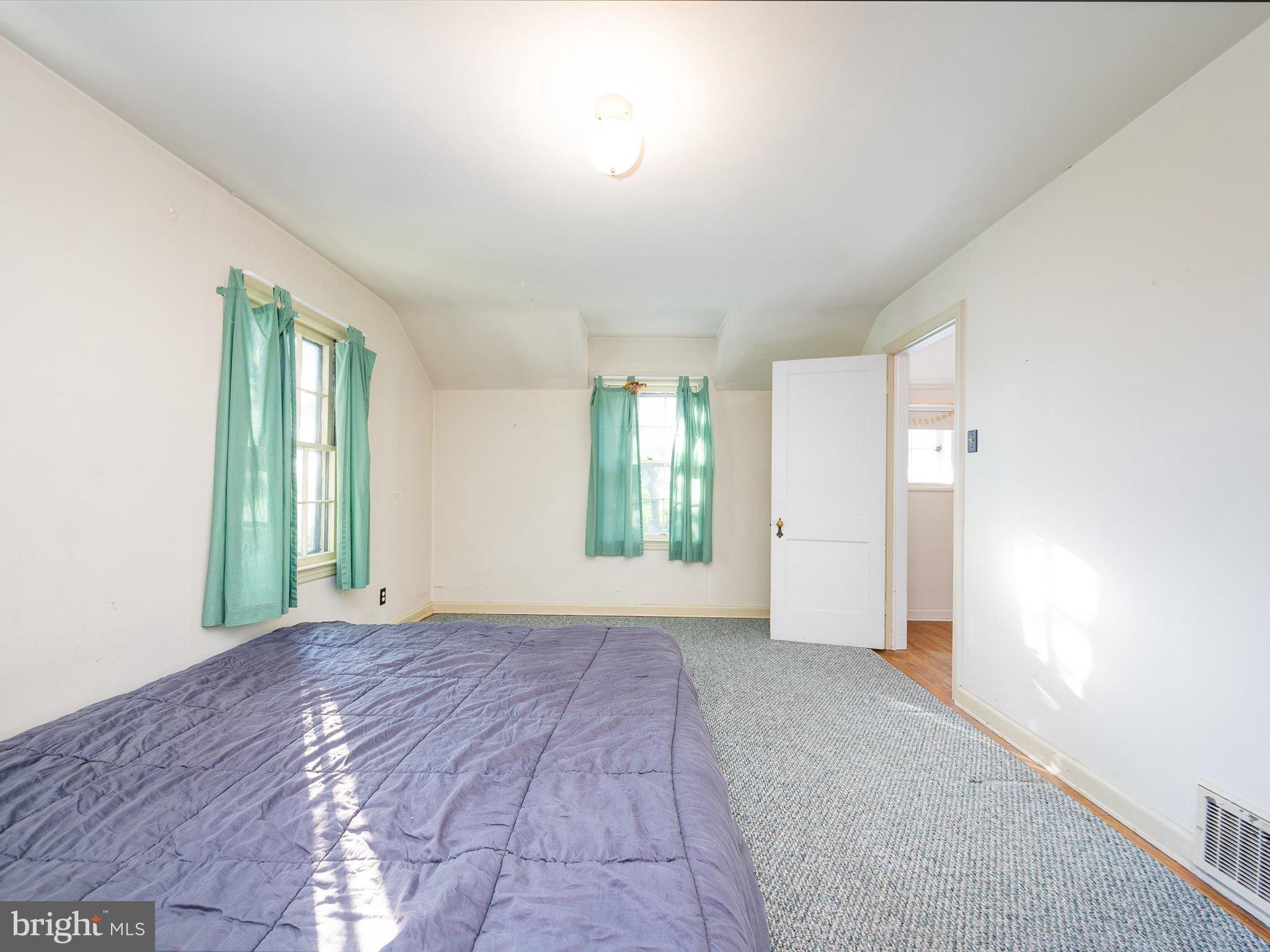 HAMILTON PARK - Residential