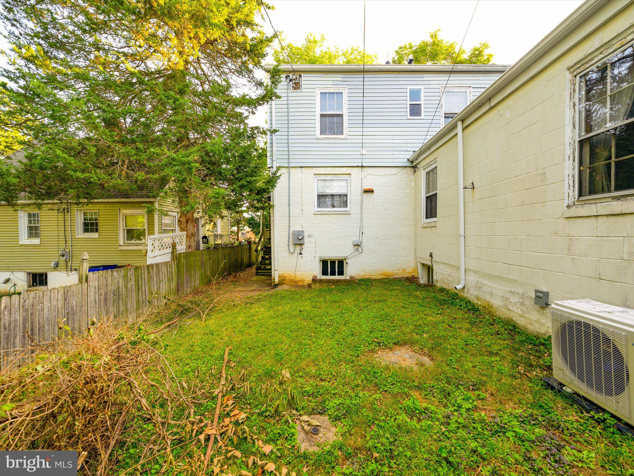 HAMILTON PARK - Residential