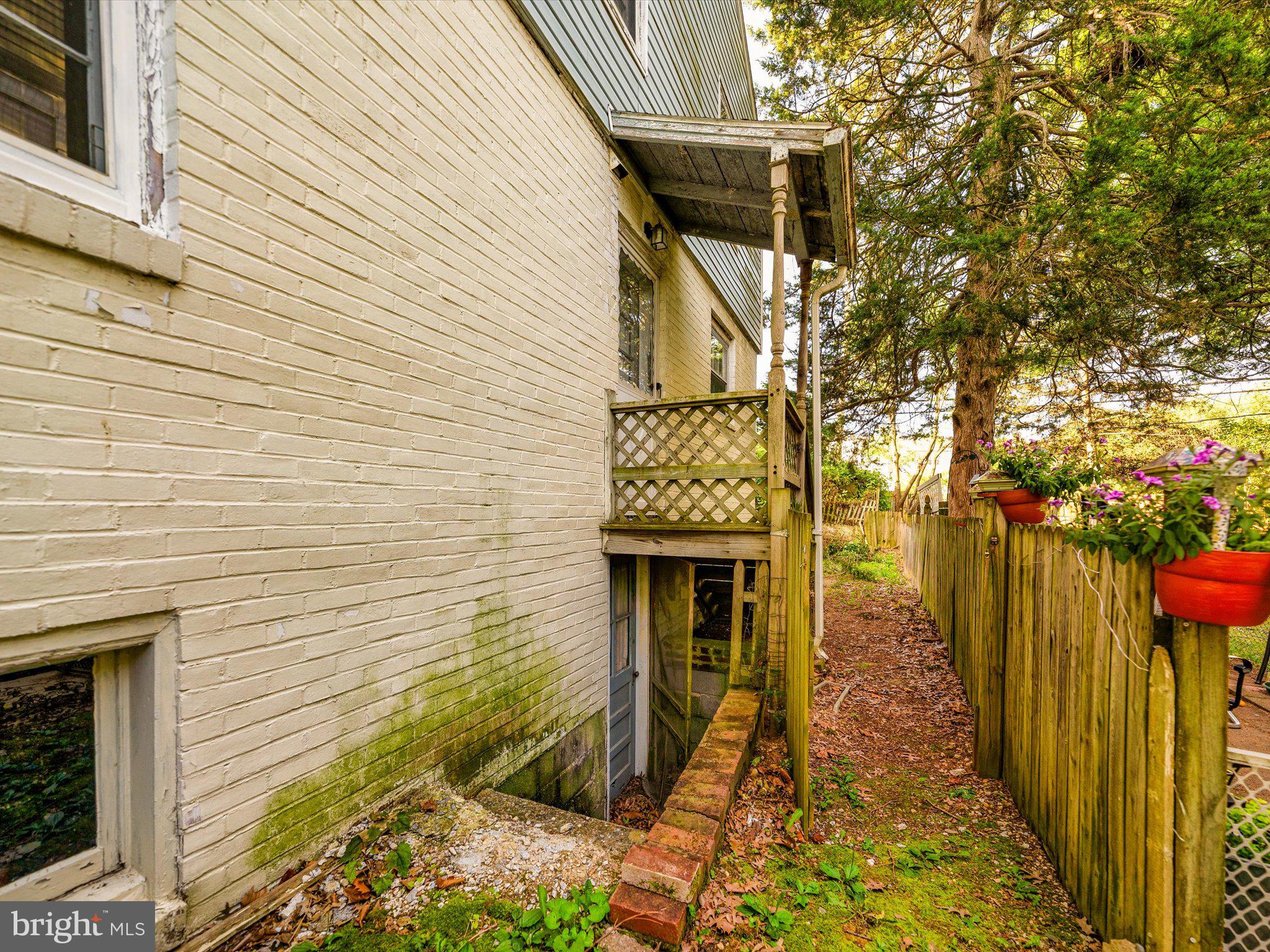 HAMILTON PARK - Residential