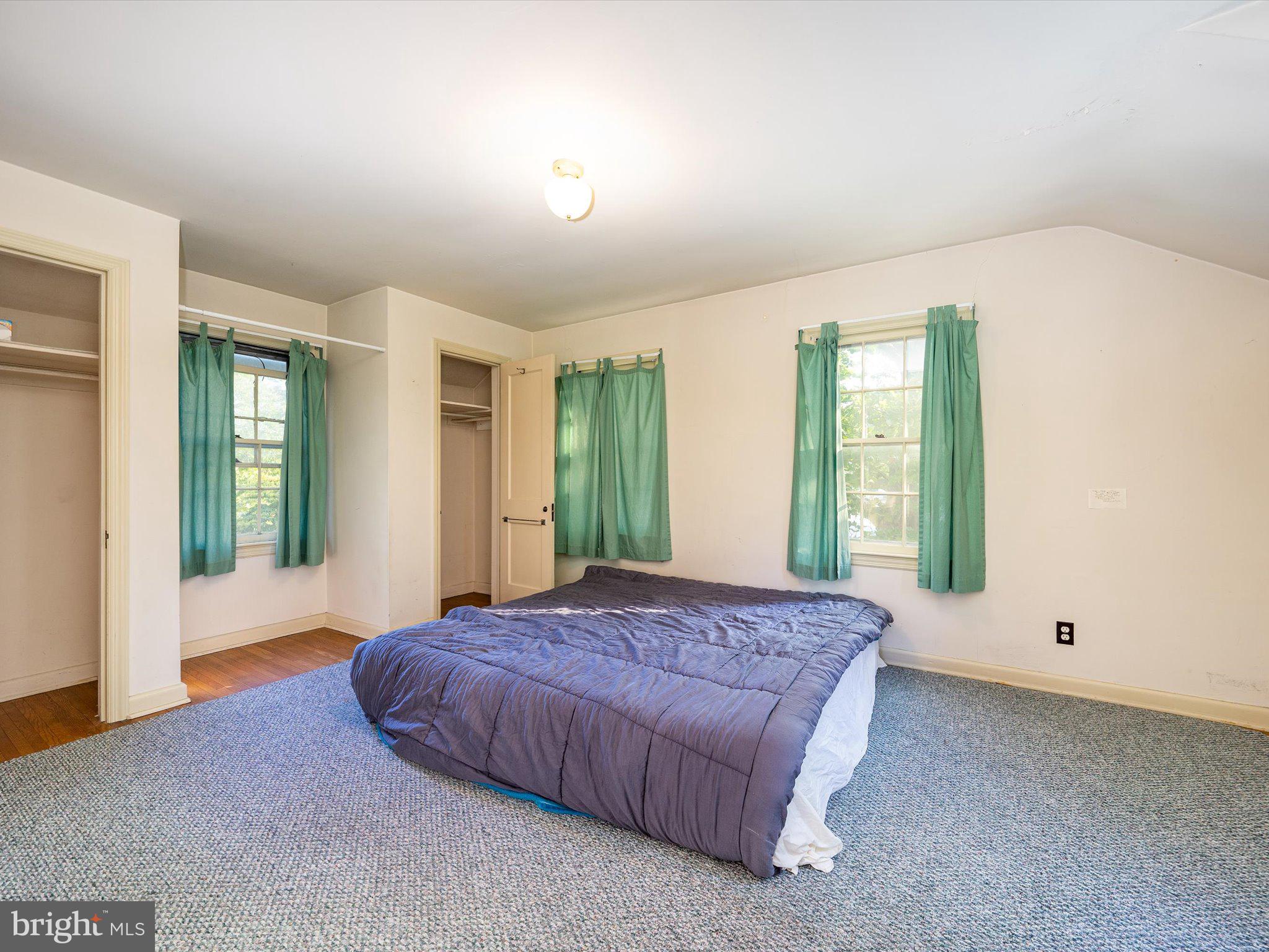 HAMILTON PARK - Residential