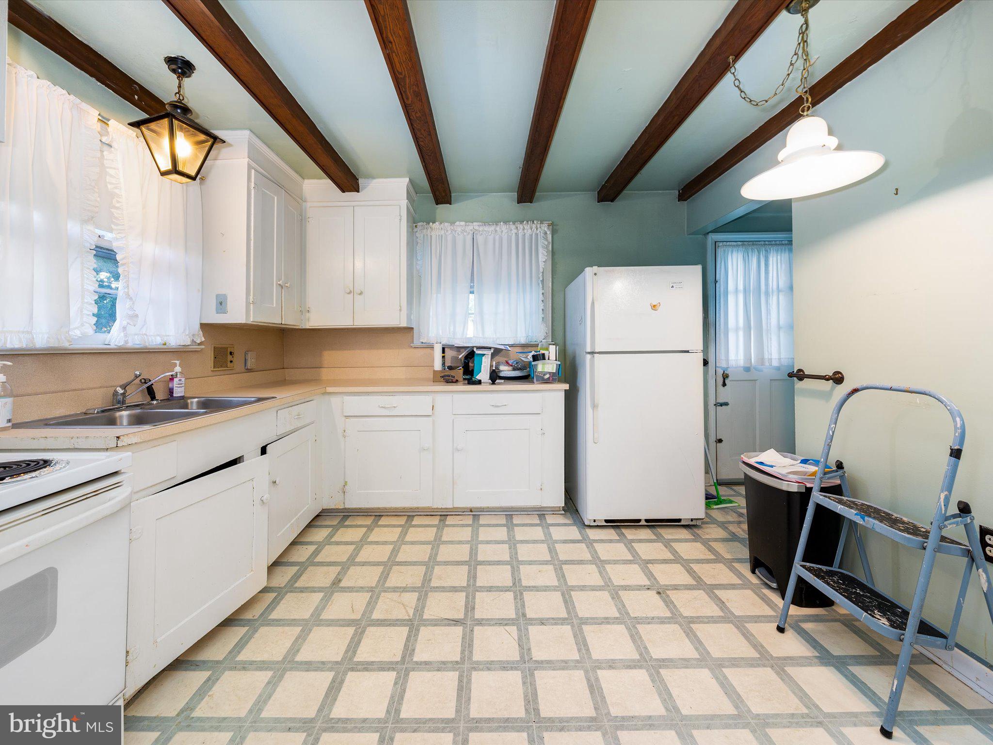 HAMILTON PARK - Residential