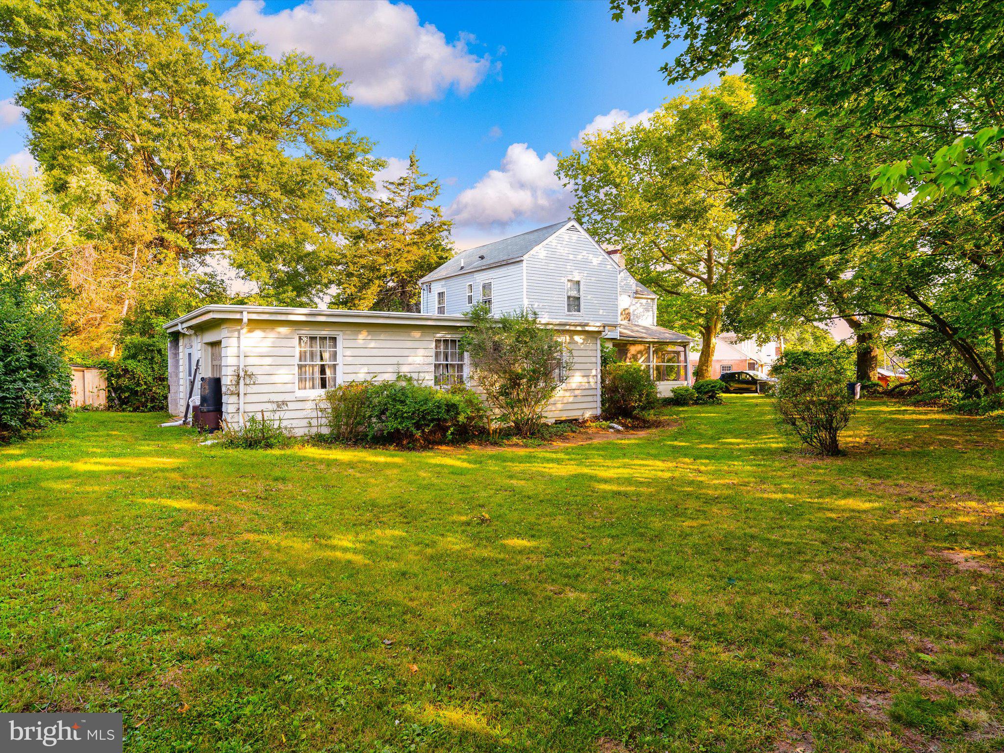 HAMILTON PARK - Residential