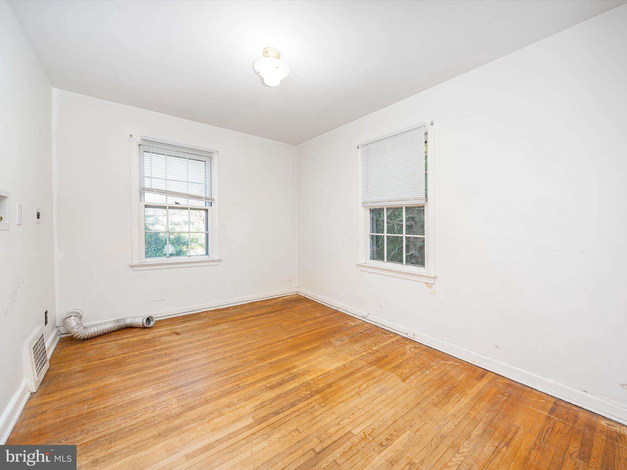 HAMILTON PARK - Residential