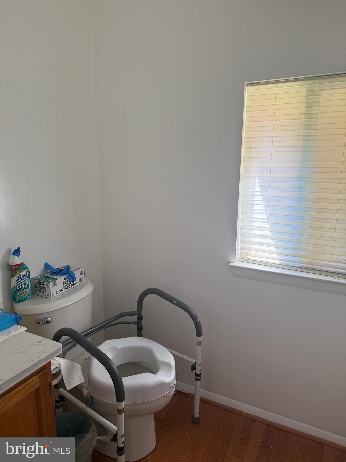 5563 OAKLAND MILLS ROAD