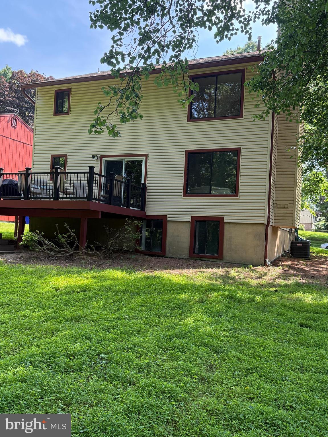 5563 OAKLAND MILLS ROAD