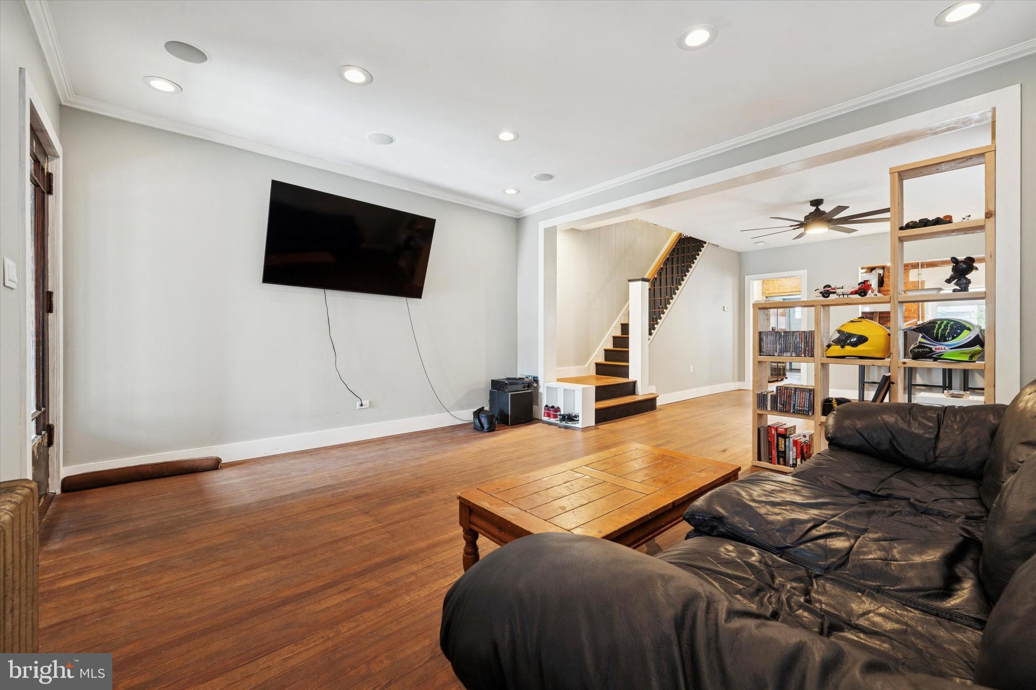 ACORN HILL - Residential