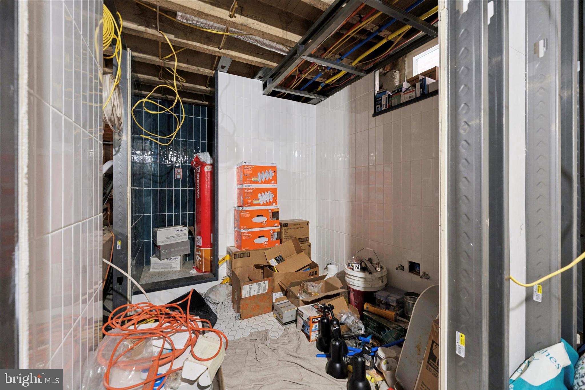 ACORN HILL - Residential