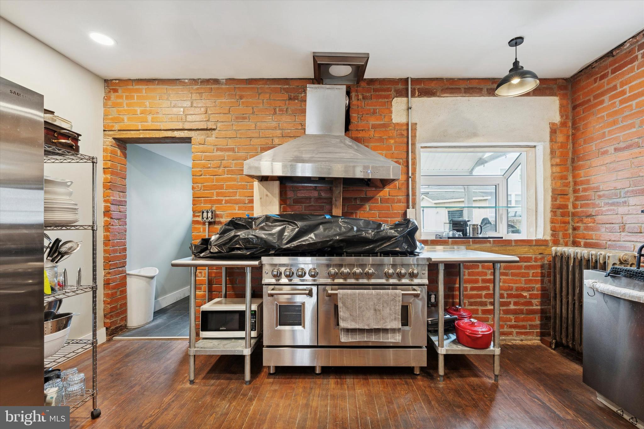 ACORN HILL - Residential