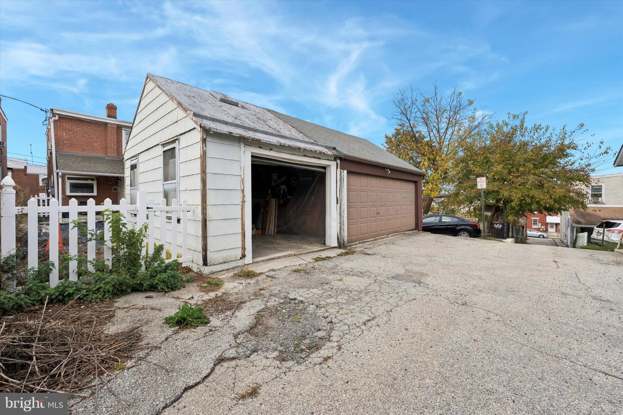 ACORN HILL - Residential