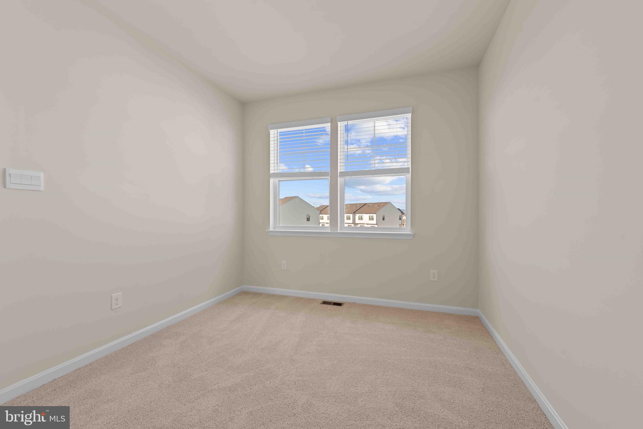 INNOVATION TOWN CENTER - Residential