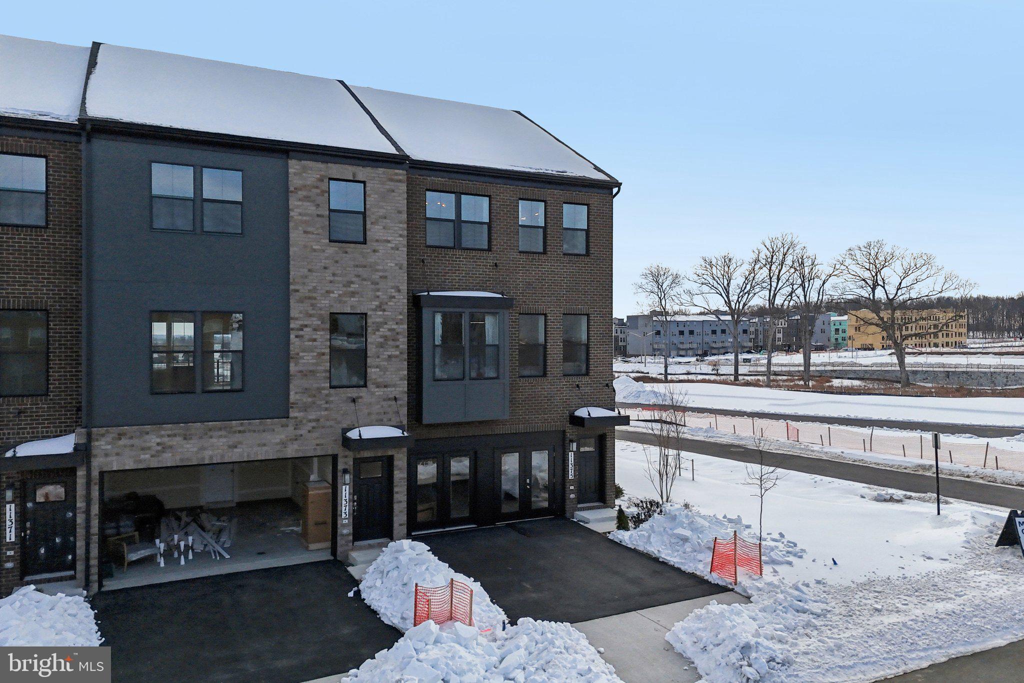 INNOVATION TOWN CENTER - Residential