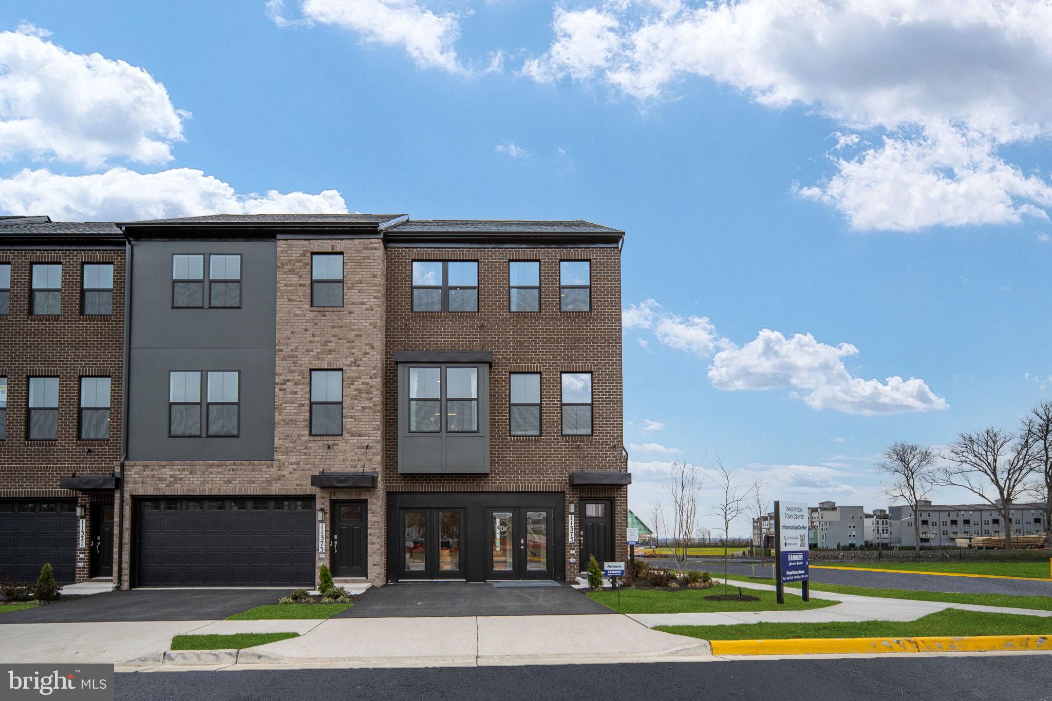 INNOVATION TOWN CENTER - Residential