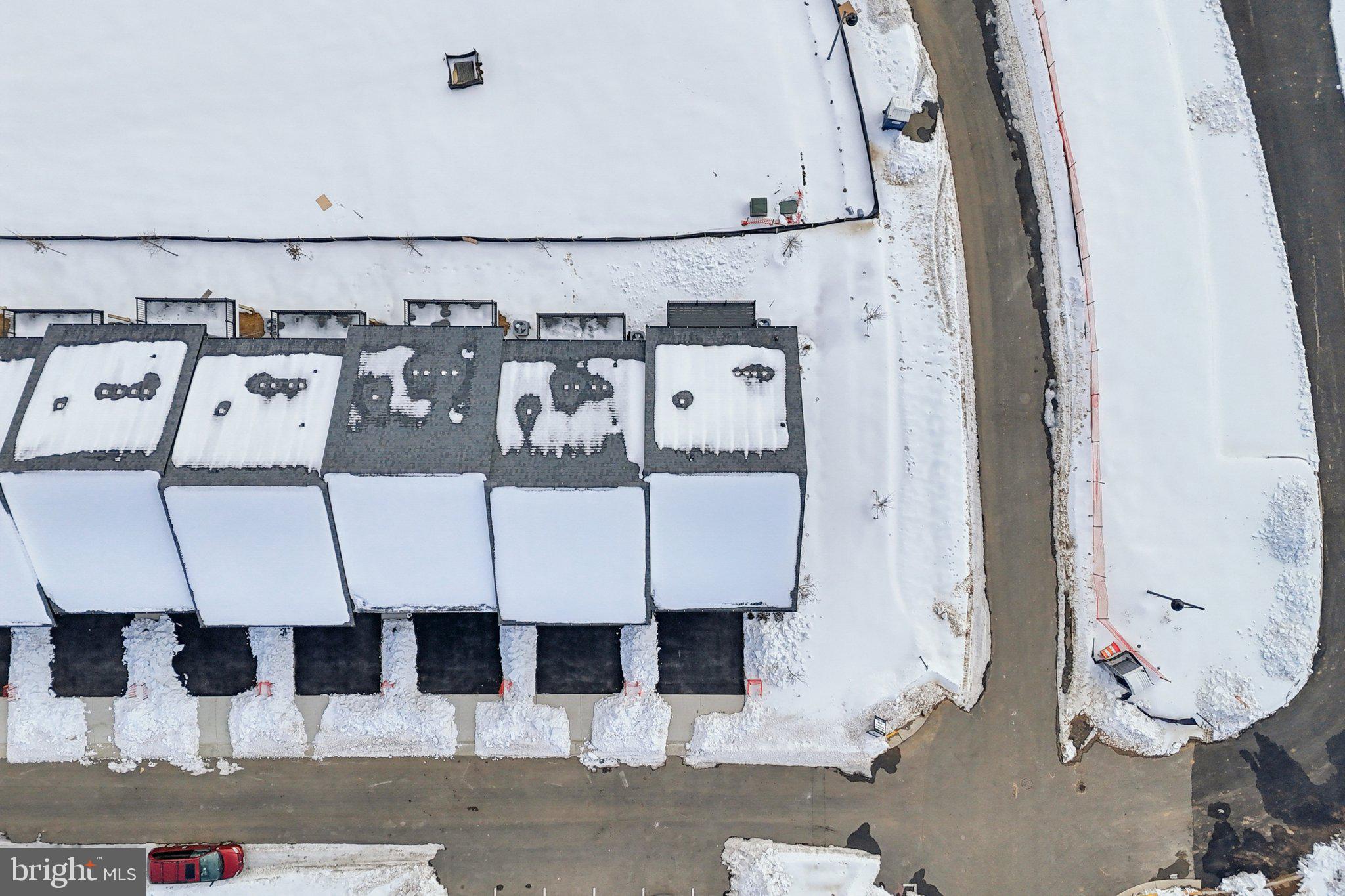 INNOVATION TOWN CENTER - Residential