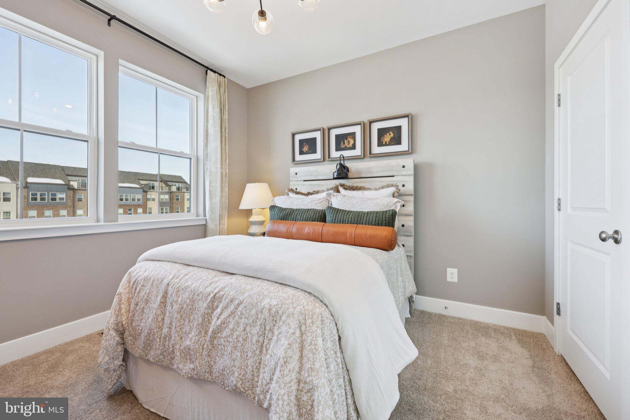 INNOVATION TOWN CENTER - Residential