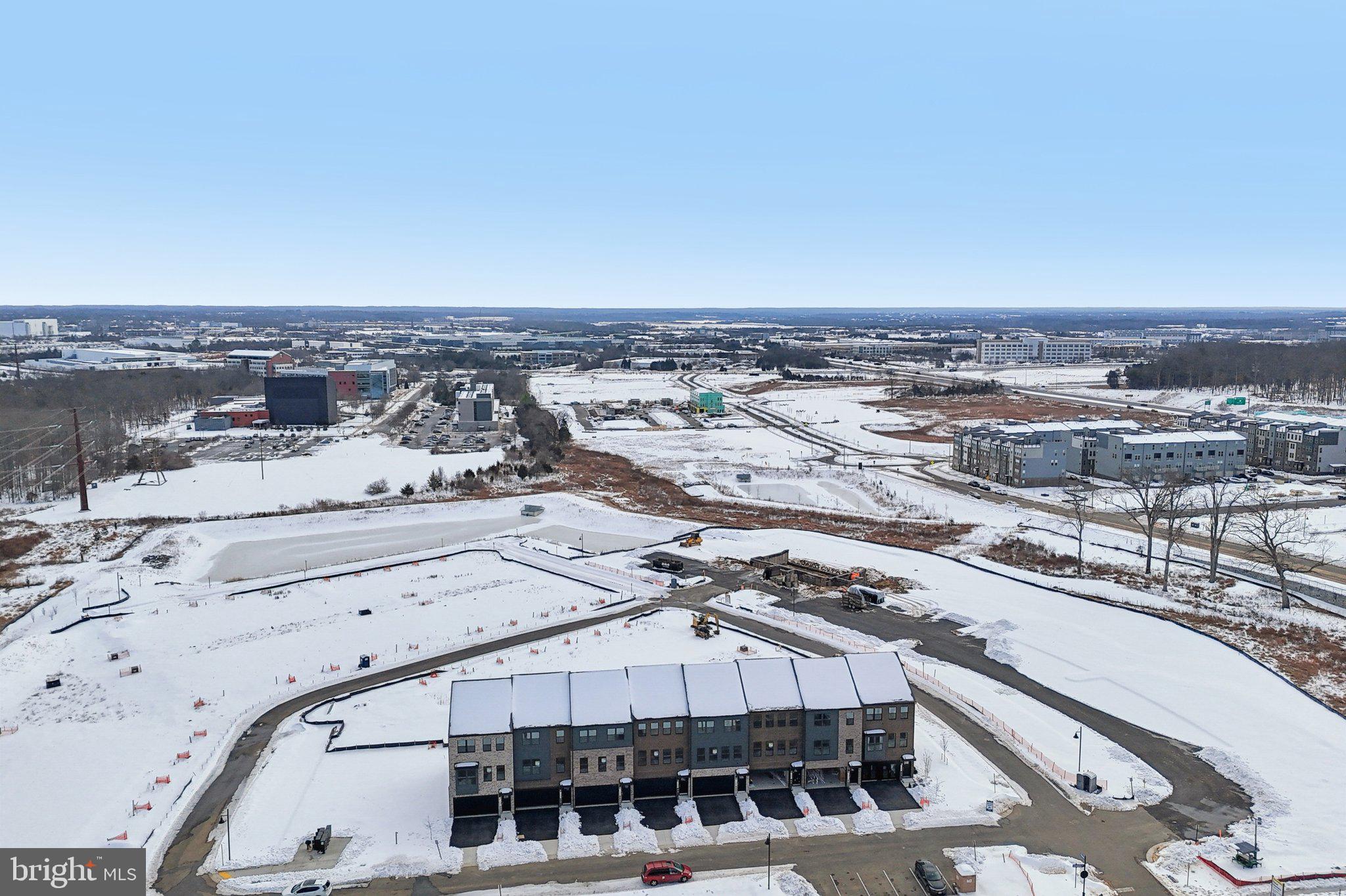 INNOVATION TOWN CENTER - Residential