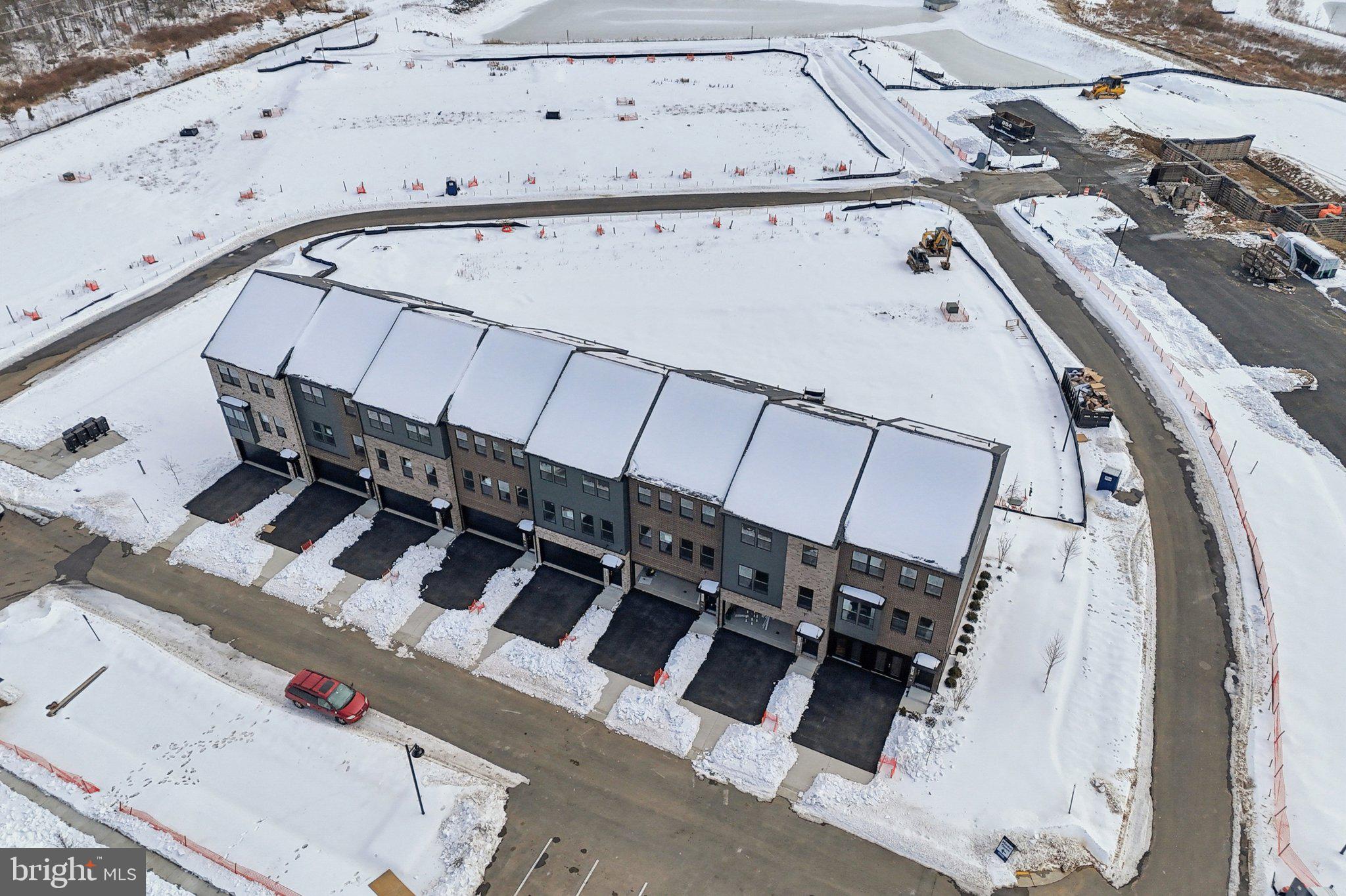 INNOVATION TOWN CENTER - Residential