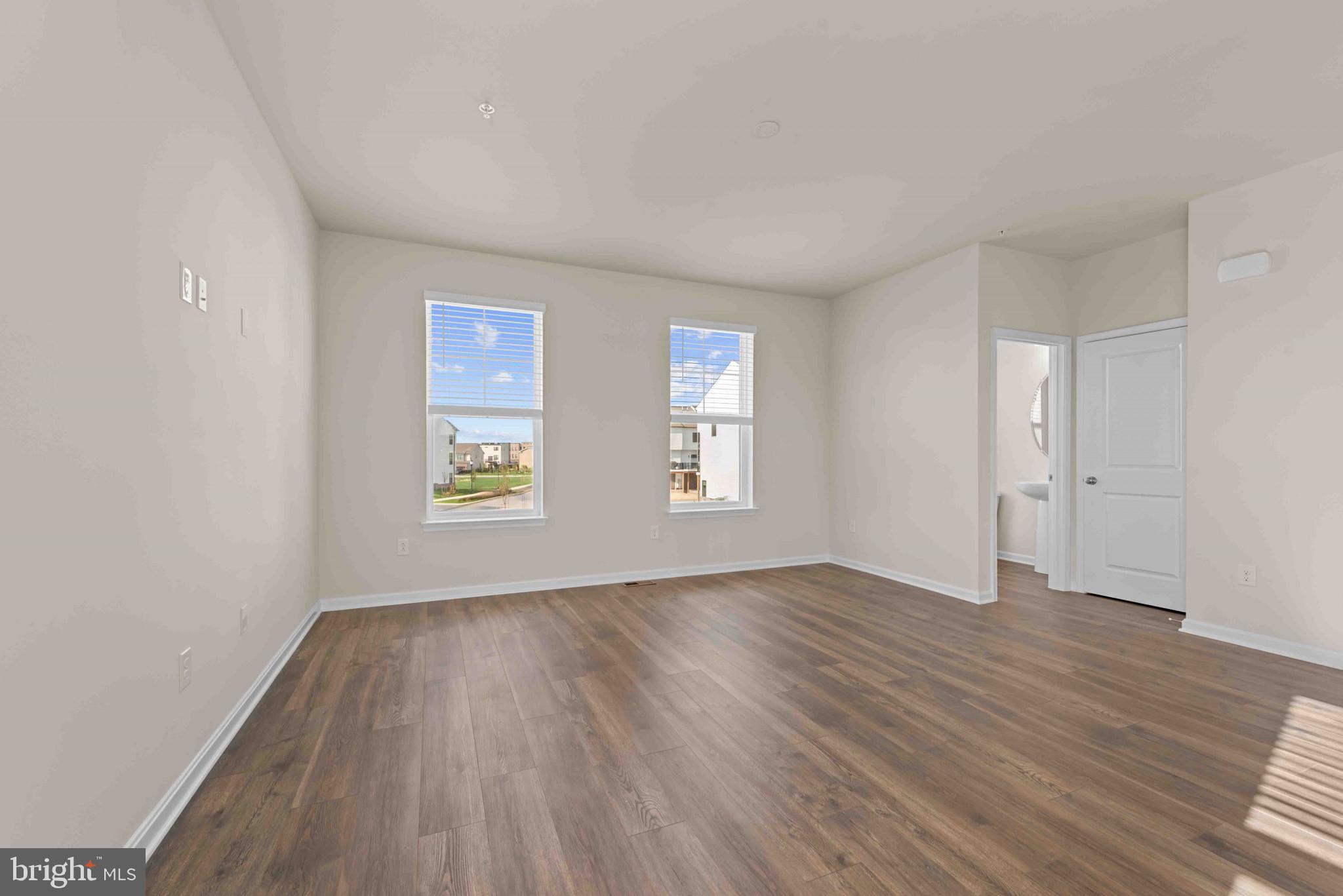 INNOVATION TOWN CENTER - Residential