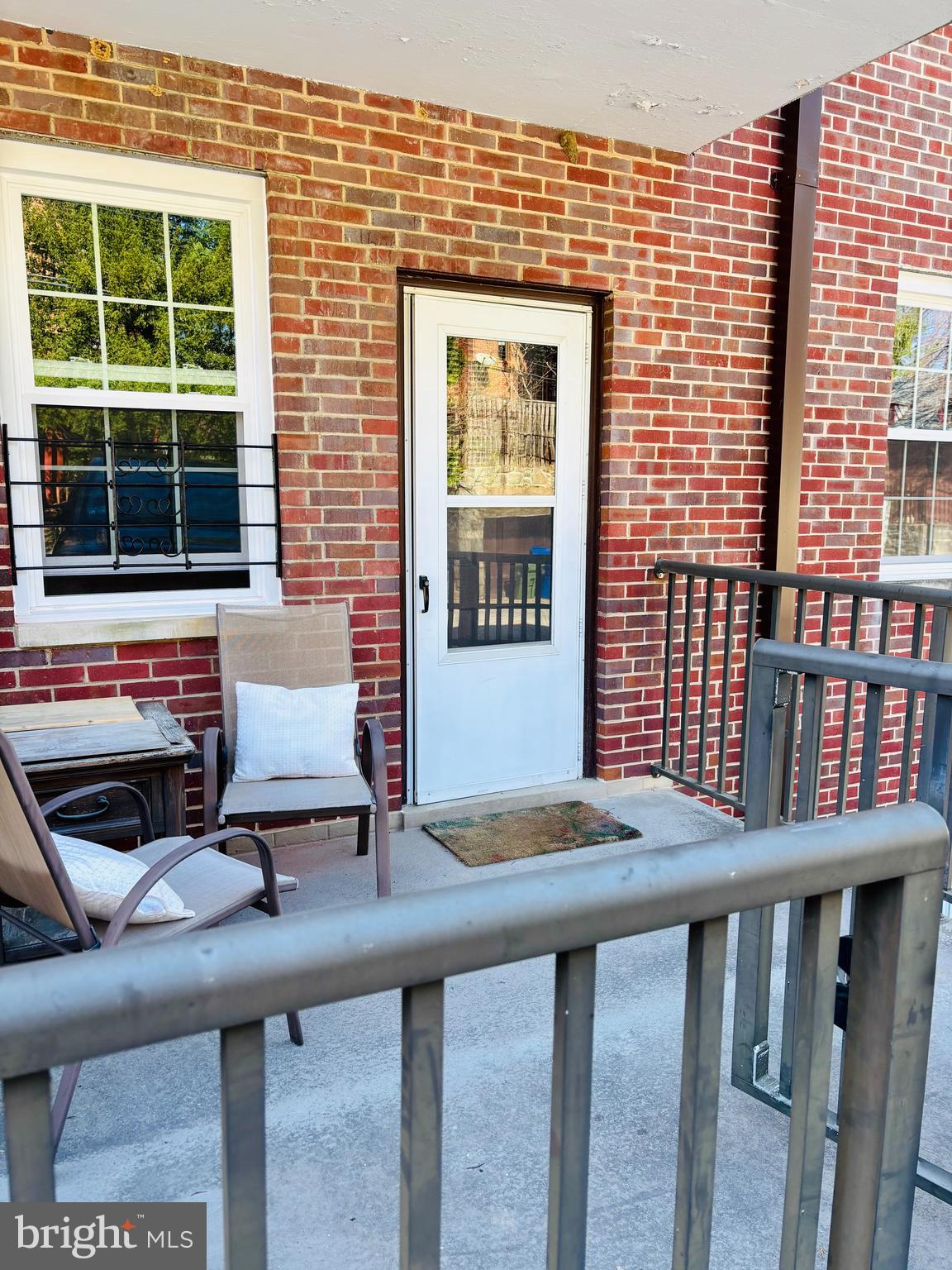 Stylish, shabby chic, 1-bedroom, 1-bath condo located in the heart of Baltimore’s coveted Tuscany-Canterbury neighborhood. This spacious unit offers classic parquet floors, brand-new windows, and an abundance of closet space and is available furnished for streamlined move and comfortable living.
What sets this unit apart? Direct access from an assigned parking spot to your private balcony and backdoor entry—skip the lobby and come and go with ease! The well-maintained building is quiet, secure, and ideally situated just blocks from Johns Hopkins University, Linkwood Park, Wyman Park, and the shops and restaurants of Hampden and Charles Village. Easy access to Roland Park, Union Memorial Hospital, and public transit make commuting simple, whether you’re headed downtown or north to Towson.
Additional features include: Ample natural light throughout. Radiator heat. Laundry and storage units in the building. Professionally managed with responsive maintenance Tree-lined street with classic neighborhood appeal. Ideal for medical professionals, faculty, grad students, or anyone looking to enjoy a walkable, connected lifestyle in one of Baltimore’s most desirable neighborhoods. Available now. Tenant pays electricity, internet/cable. No smoking. Pets are considered on a case-by-case basis.