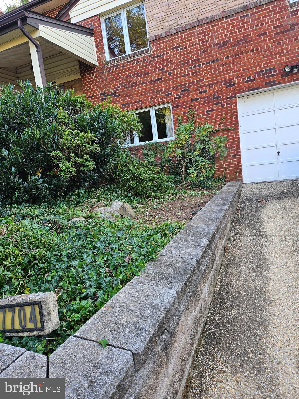 OAKWOOD KNOLLS - Residential