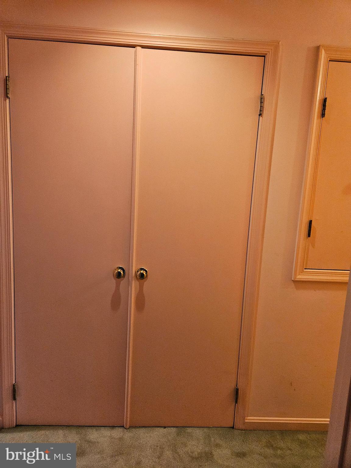 OAKWOOD KNOLLS - Residential