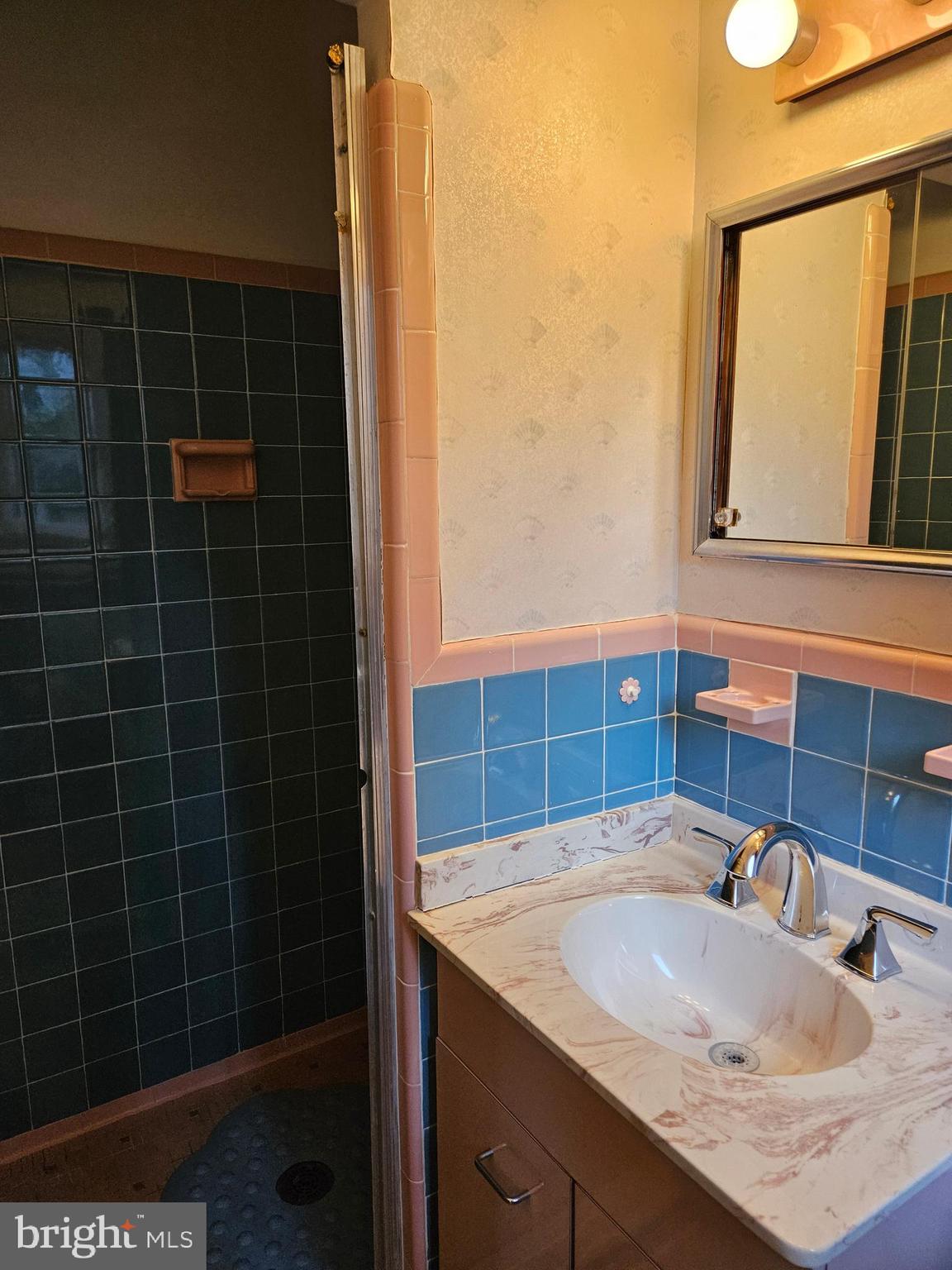 OAKWOOD KNOLLS - Residential