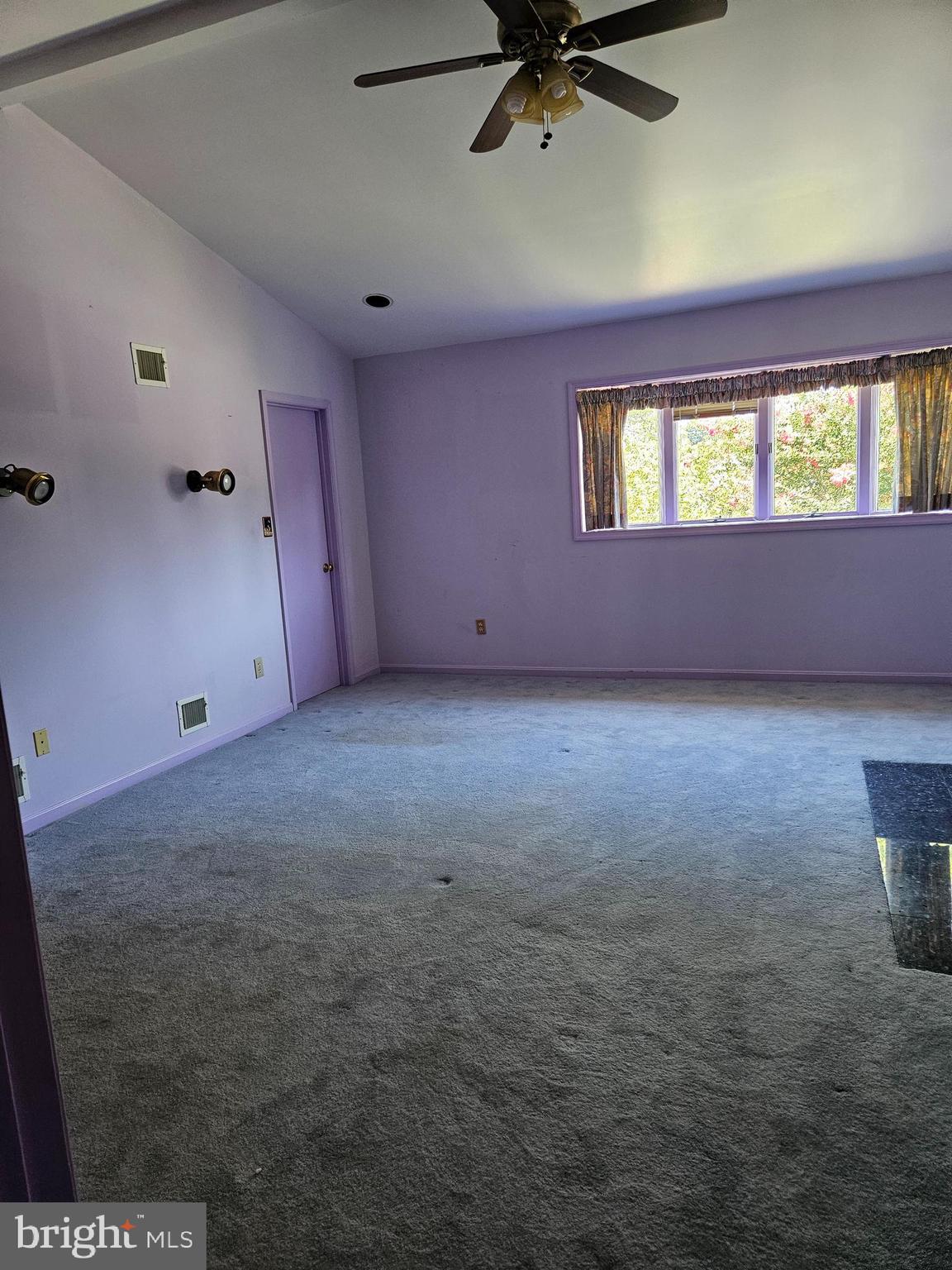 OAKWOOD KNOLLS - Residential