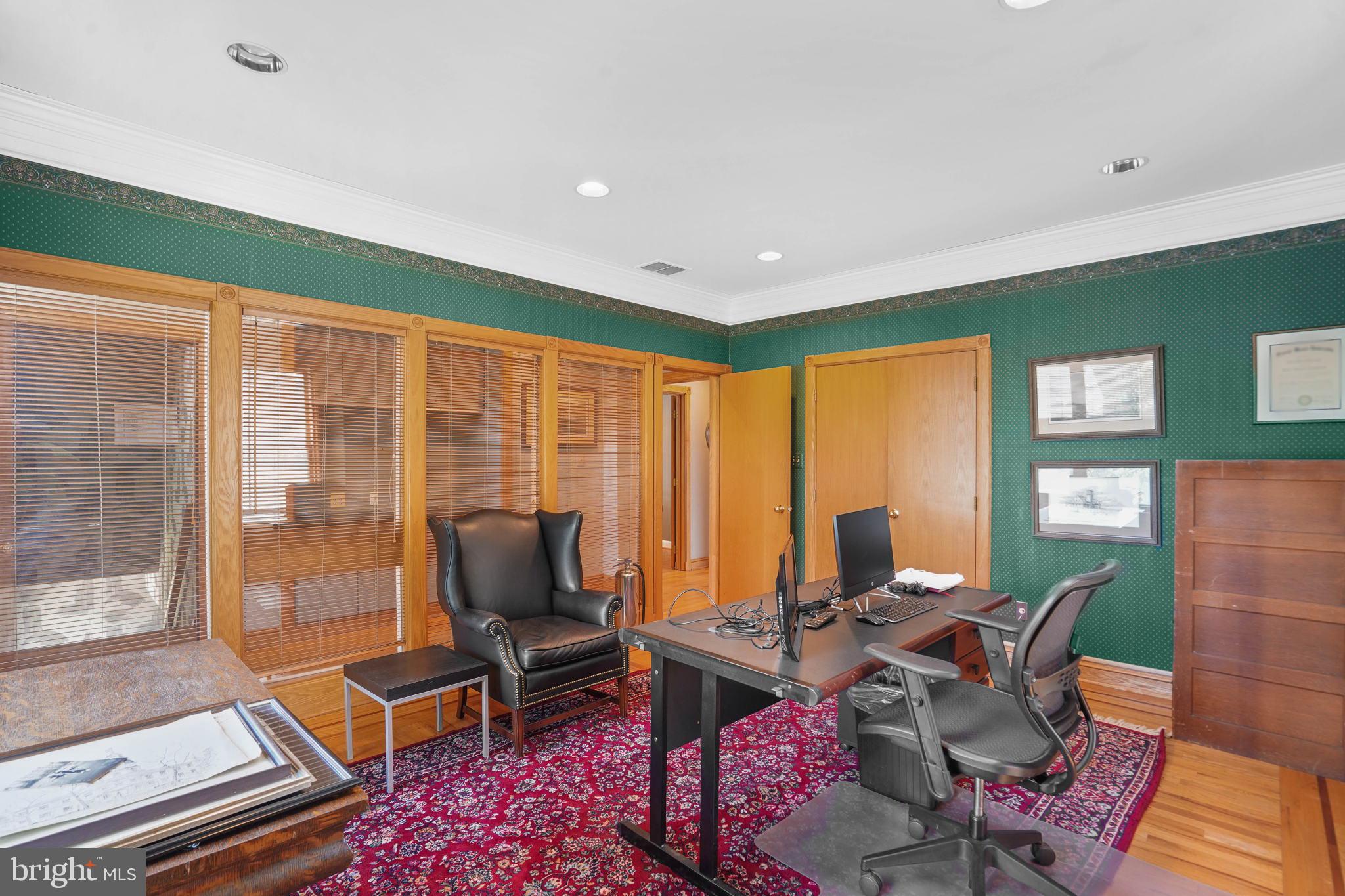 OAKWOOD KNOLLS - Residential