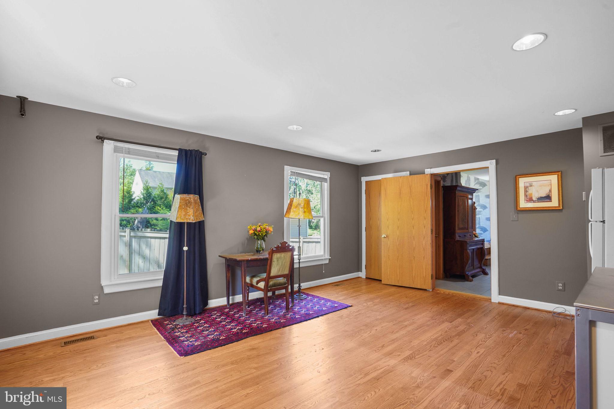 OAKWOOD KNOLLS - Residential