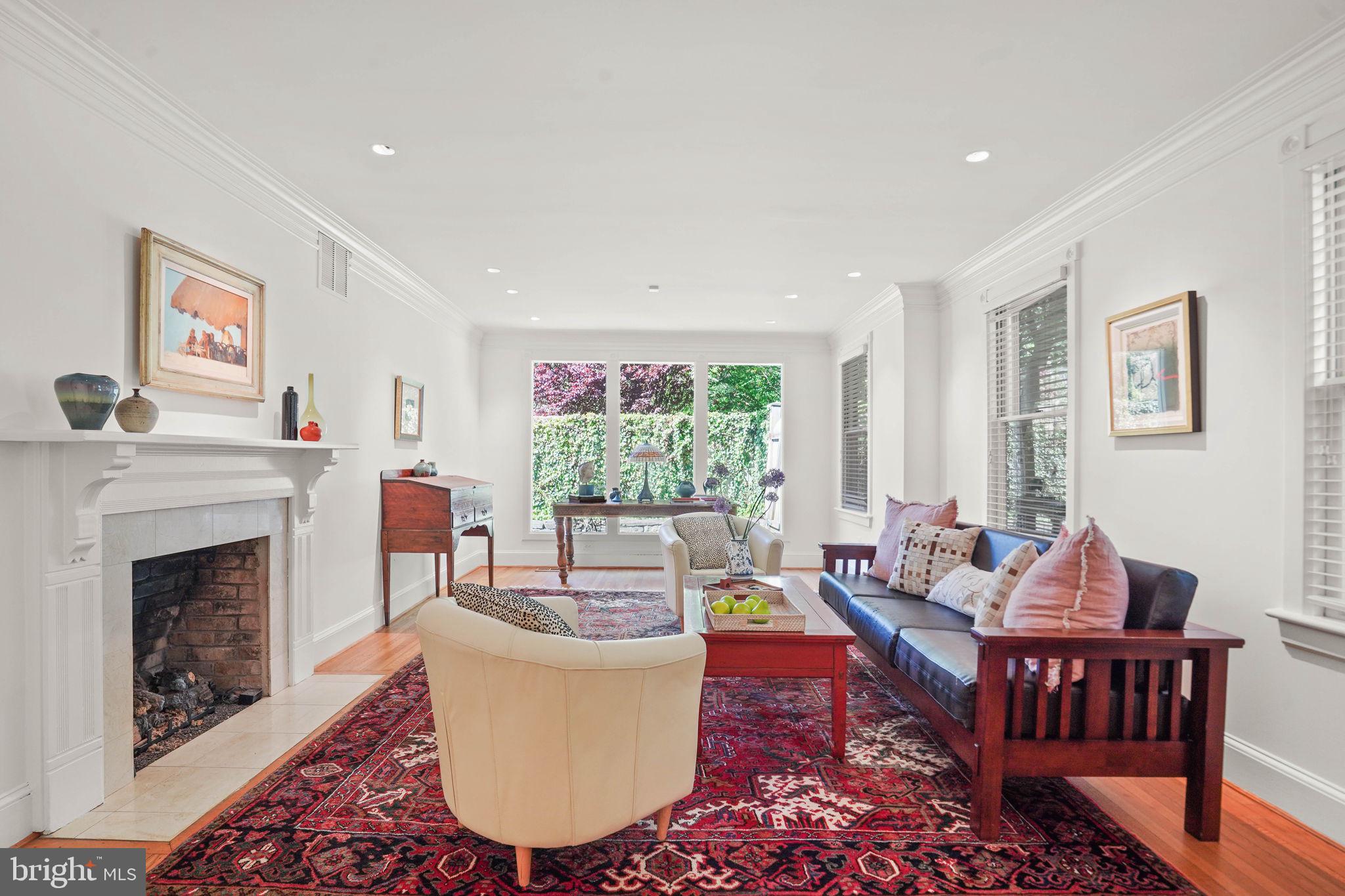 OAKWOOD KNOLLS - Residential