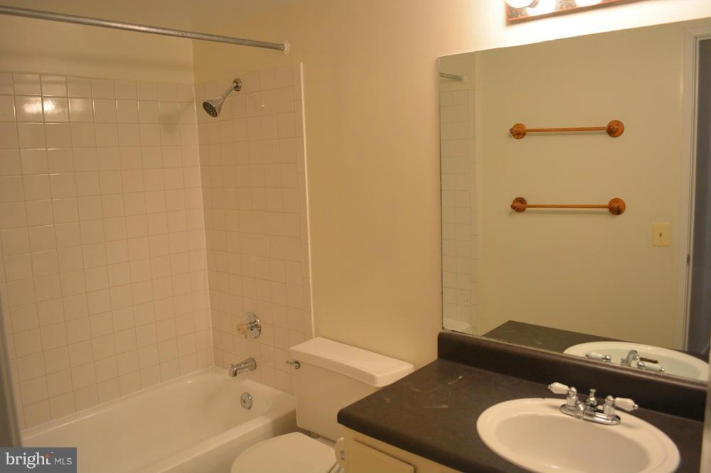 HIGHPOINTE - Residential Lease