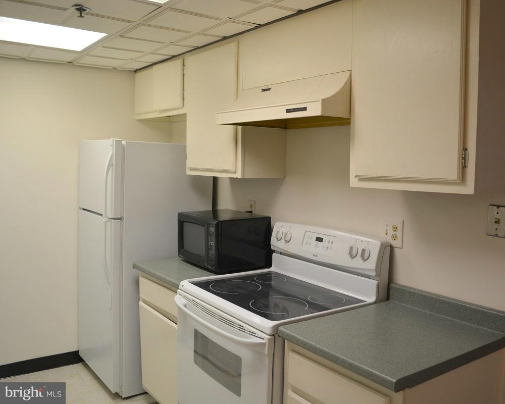 HIGHPOINTE - Residential Lease