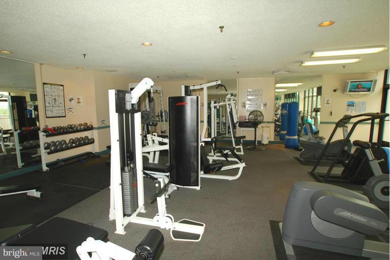 HIGHPOINTE - Residential Lease