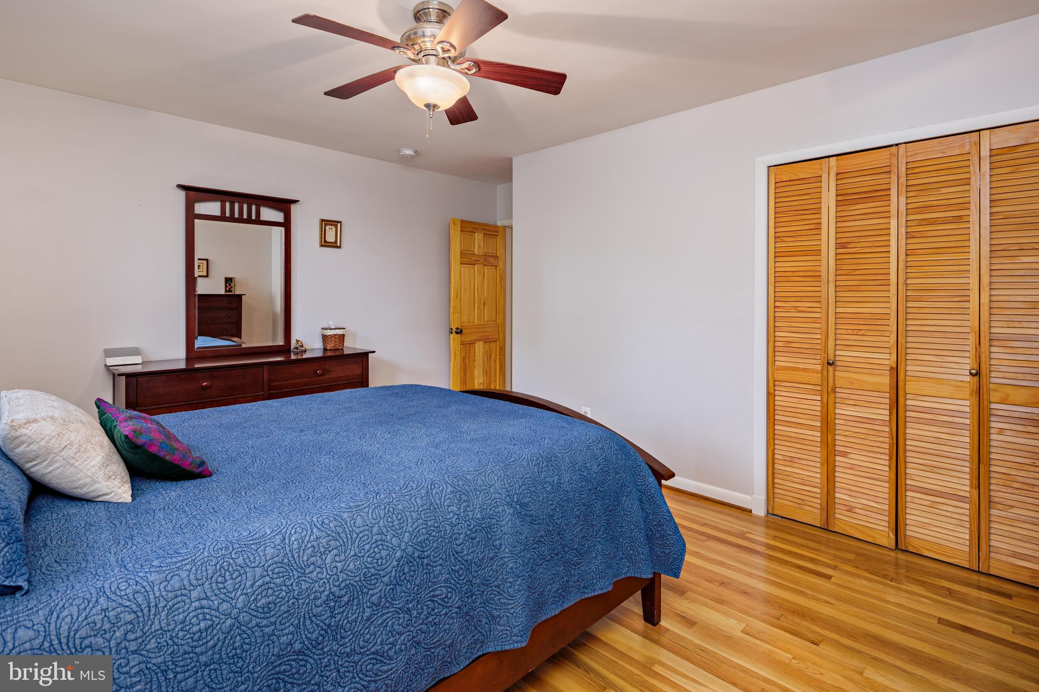 HARWOOD MANOR - Residential