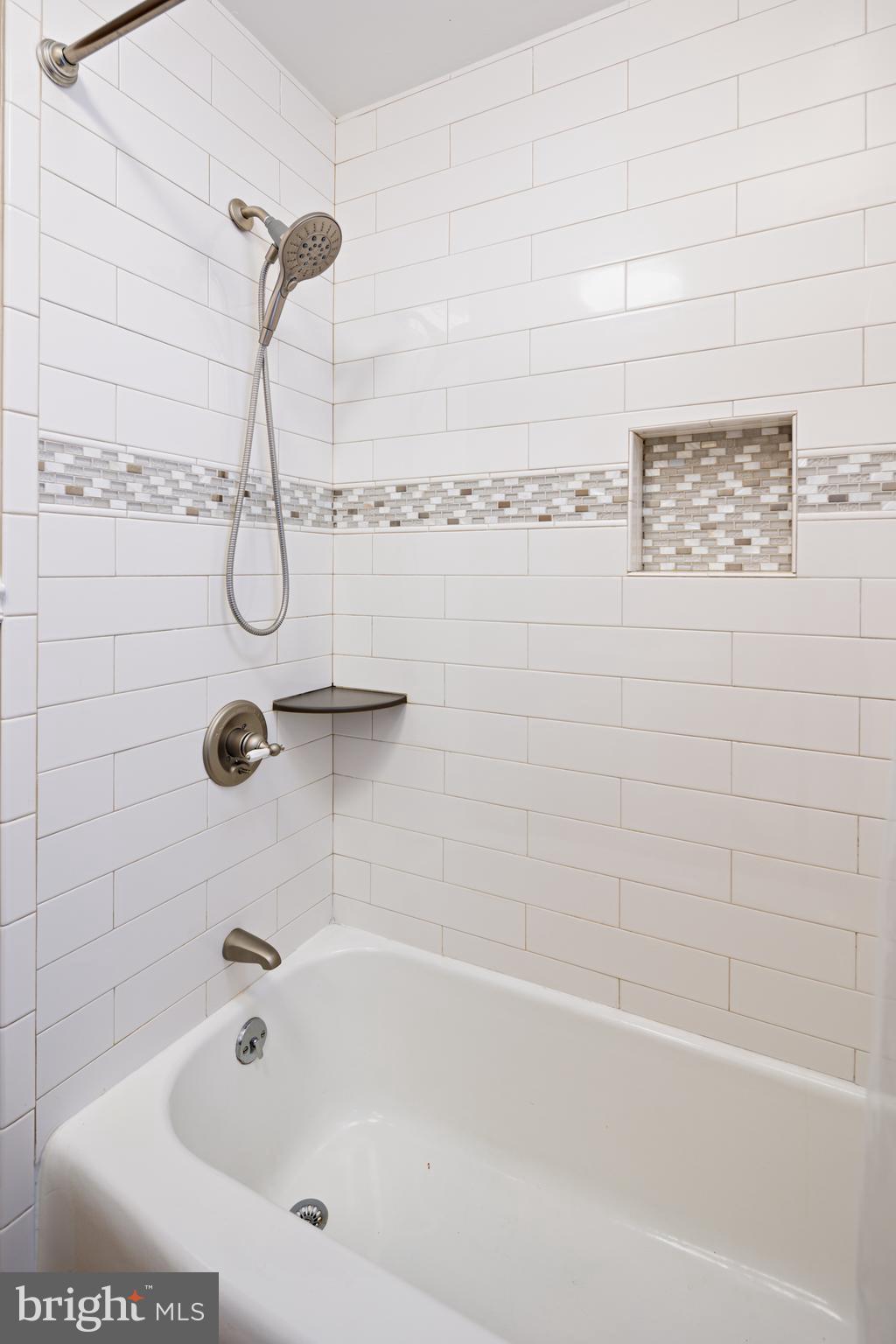 HARWOOD MANOR - Residential