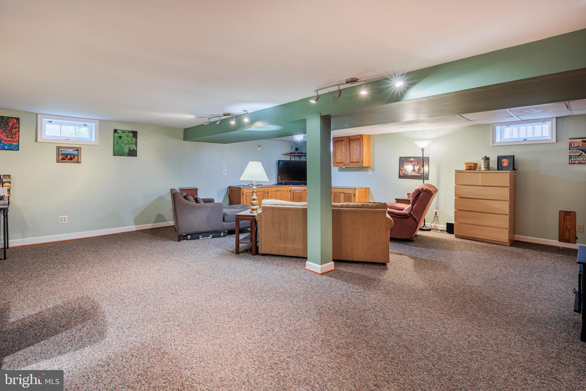 HARWOOD MANOR - Residential