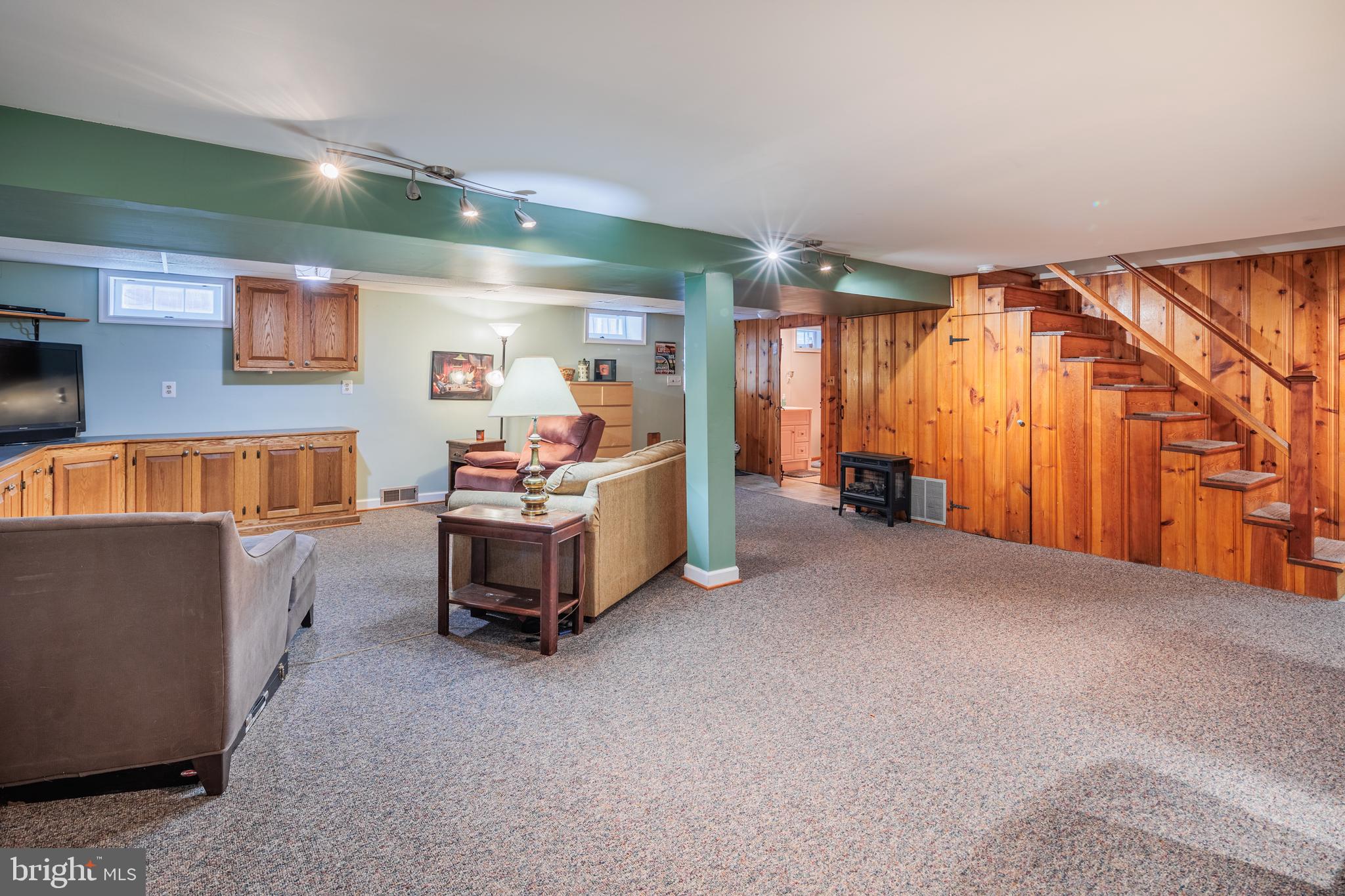 HARWOOD MANOR - Residential