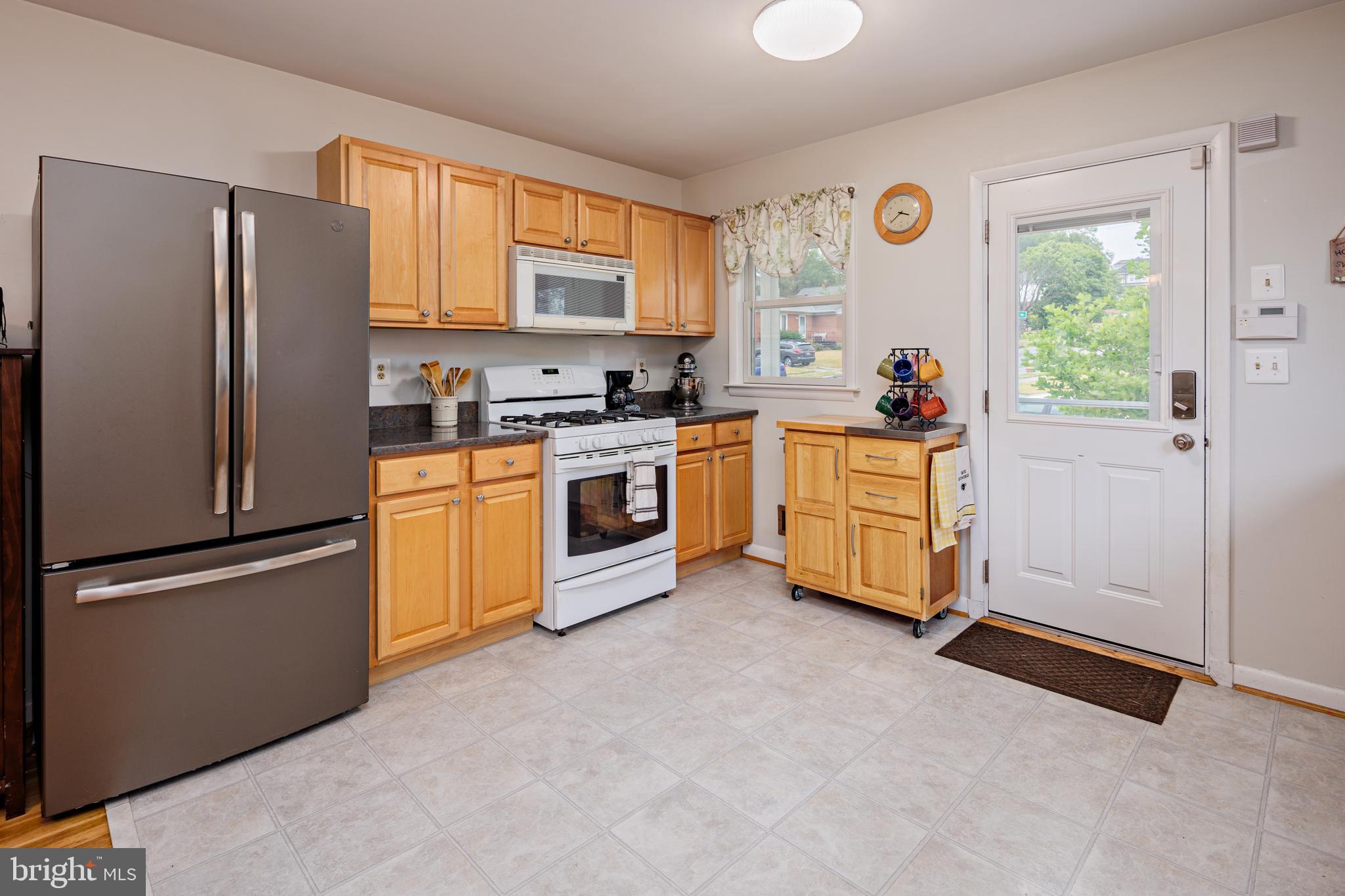 HARWOOD MANOR - Residential