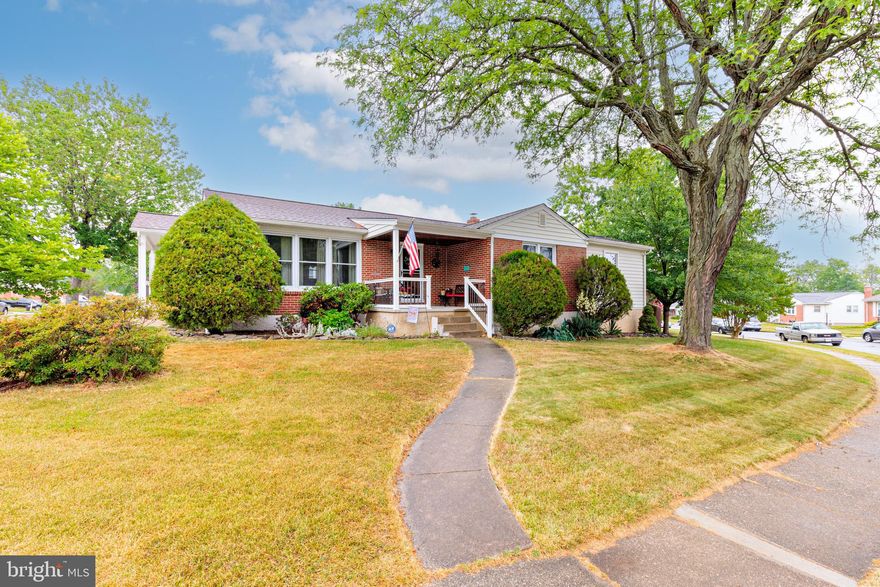 Welcome to this Parkville beauty!  Enter the home to a comfortable living room with beautiful hardwoods and be sure to check out the oversized coat closet!  Please note: *Public records square footage inaccurate as the primary bedroom received a full bathroom AND a basement addition that is an outstanding bonus room, you'll have to see to believe! Primary bathroom has double-sink vanity, gorgeous shower, and the perfect amount of space.  Check out the side porch just off the parking pad- perfect for keeping dry as you come home, or sitting and enjoying on those warm evenings.  Three well-sized bedrooms paired with two and a half baths make for one of the larger homes in the neighborhood.  Original archways in the living room add character along with the hardwoods and spacious kitchen.  The basement is the full footprint of the home with an exceptional amount of space, be sure to check it all out (so much storage and closet space)... and be sure to check out the addition which housed a music studio and is professionally soundproofed, it will easily make for a cozy home theater room.  Have I mentioned the the fenced backyard with access to basement as well, covered and well-lit!  Also outside is a secret attached storage area for more than you can imagine: yard equipment, bikes, you name it!  This corner lot is an incredible setting for this warm, welcoming and well-cared for home in a fantastic neighborhood! 
Sure to please and sure to go fast, have your agent schedule an appointment today!