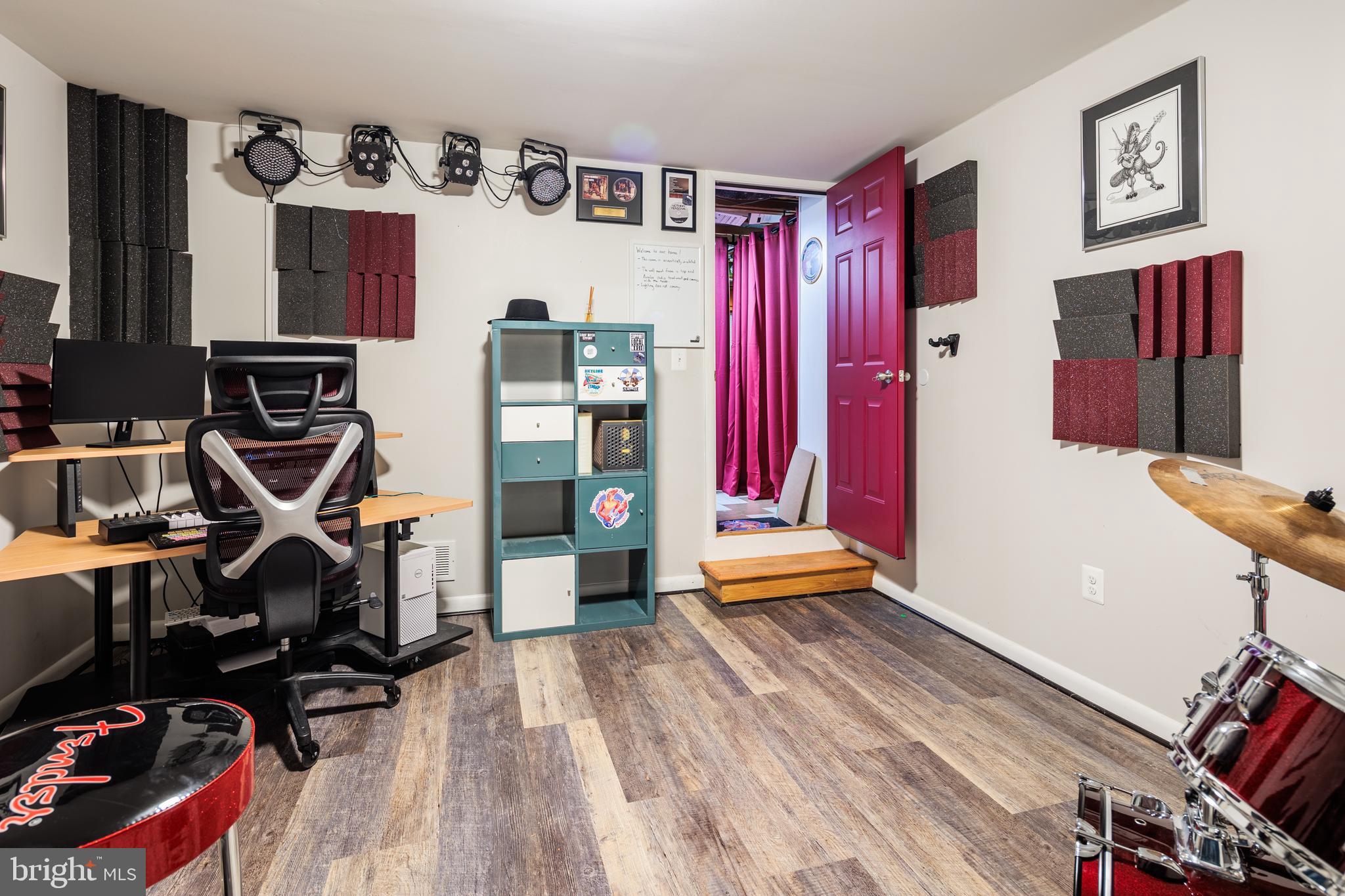 HARWOOD MANOR - Residential