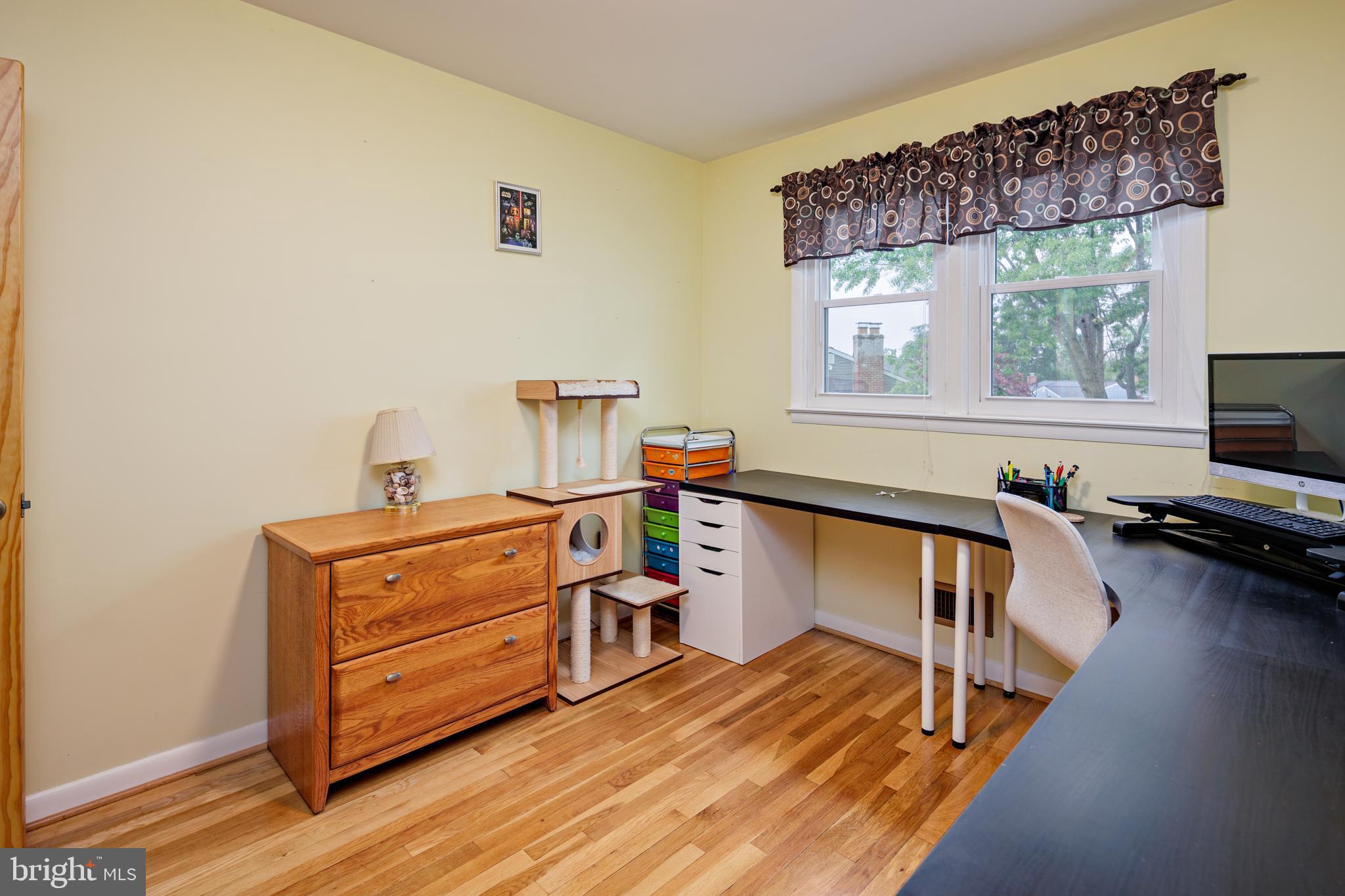 HARWOOD MANOR - Residential