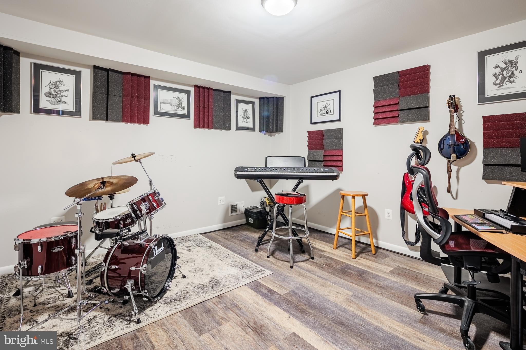 HARWOOD MANOR - Residential