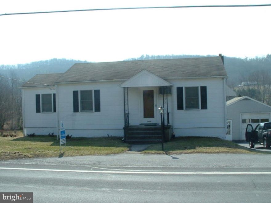 This is a nicely maintained Ranch home on a great lot. Generously sized bedrooms. Oversized 1 car detached garage. Lots of OSP. Built-in 1 car garage. Solid wood kitchen cabinets. Updated bath with skylight. Lots of potential in the unfinished walkout basement. Mostly Anderson replacement windows. Efficient EFM oil burner. Mailing Address Continued: Schuylkill Haven Color: White Amp: 100