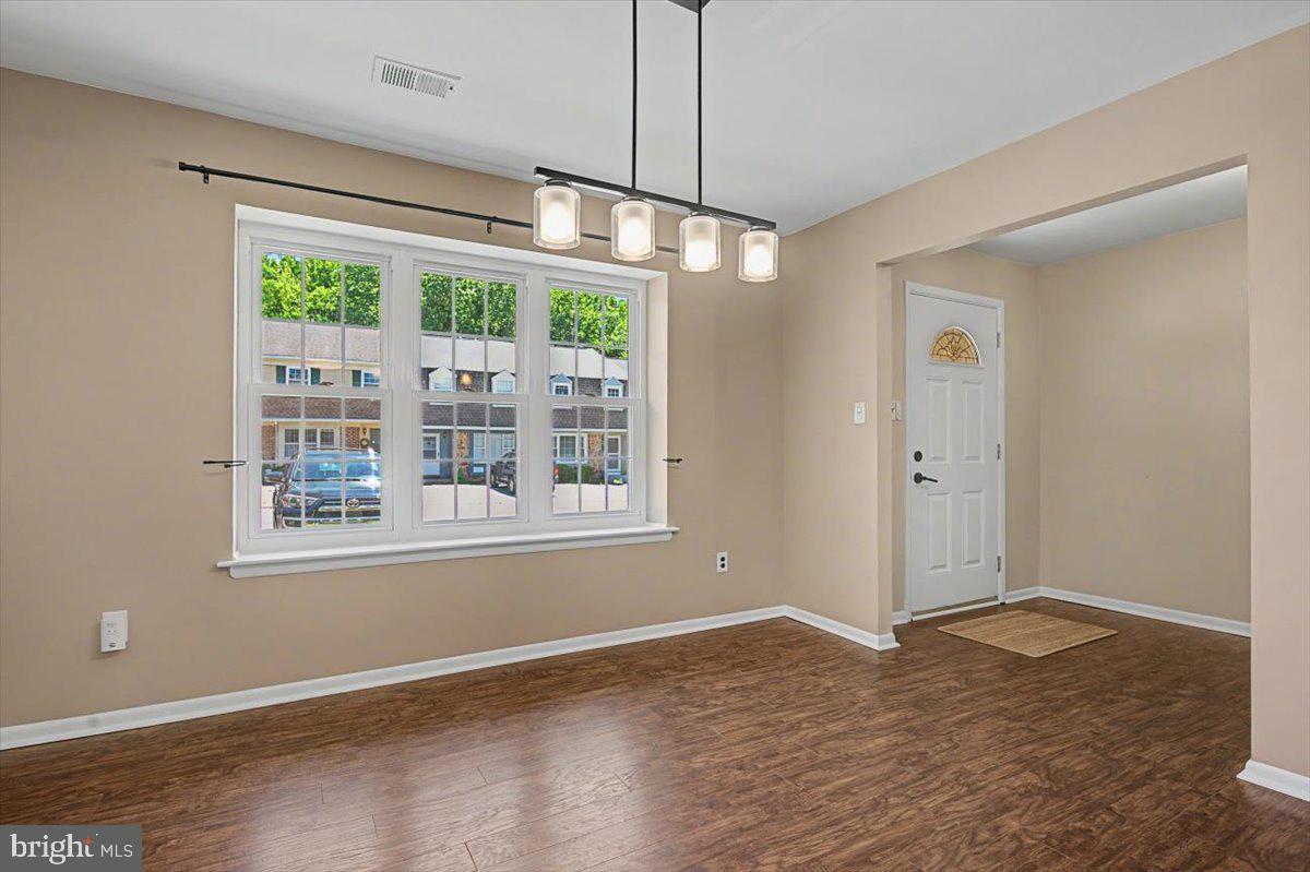 3212 CRYSTAL COURT