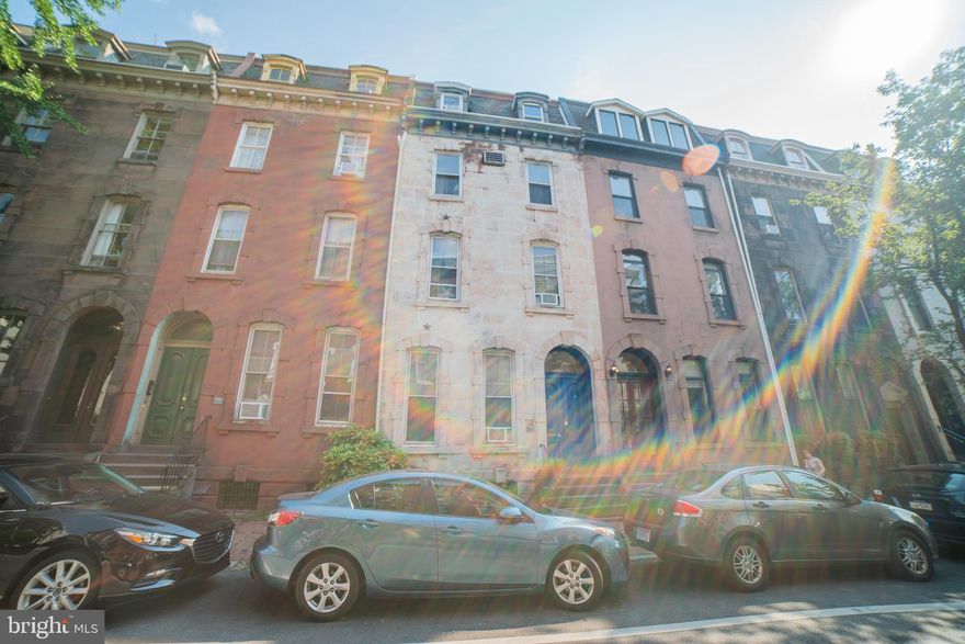 Spacious studio  in Fitler Square. Abundant natural light from a south facing bay window. Ornamental fireplace, and hardwood floors. Shared laundry in the basement.  Tenant pays gas and electricity.  Just one block from the Schuylkill River Park  and close to all that Center City has to offer. A short walk to University City, Penn, Drexel, CHOP, and the Hospital of the University of Pennsylvania.