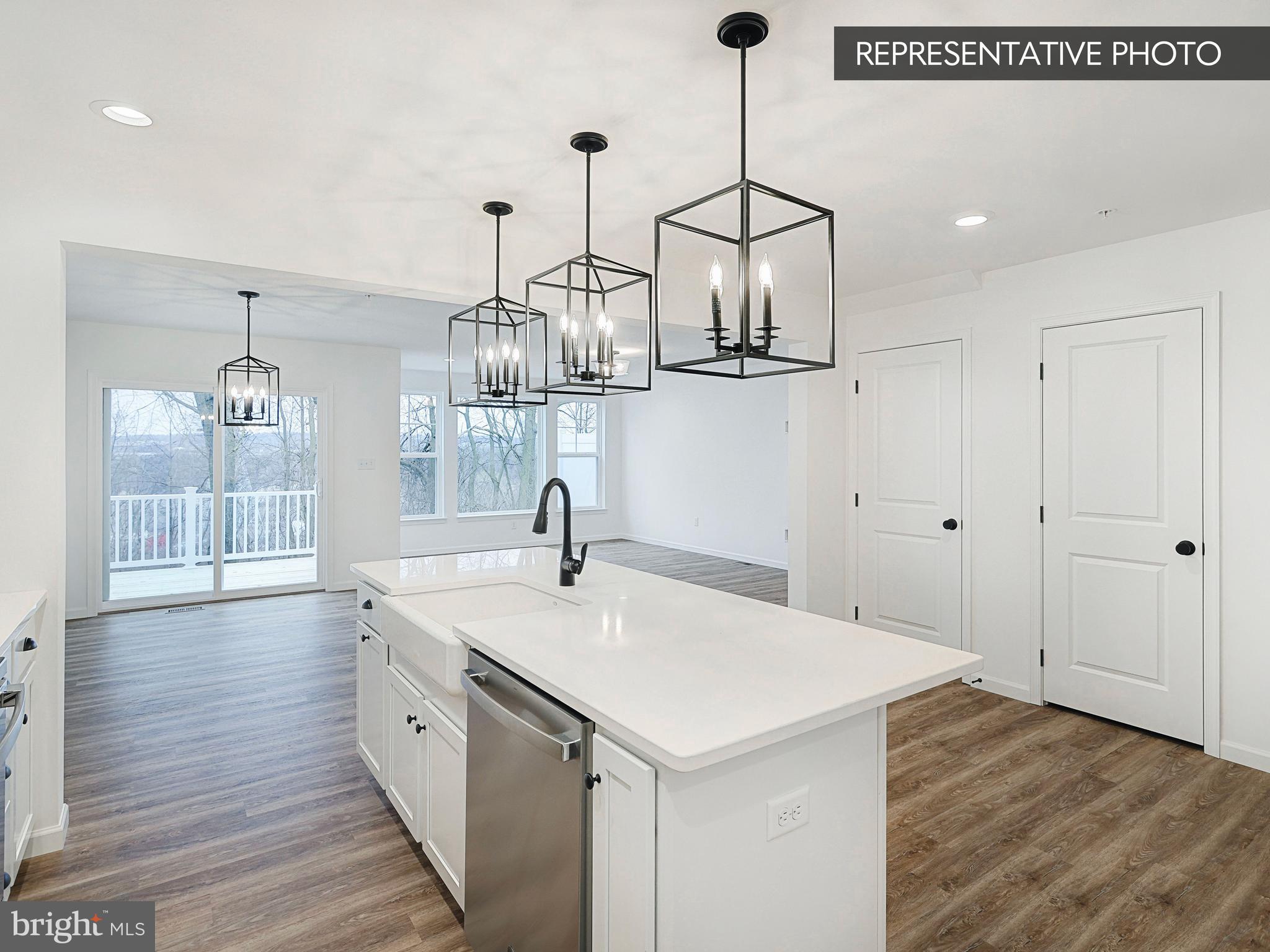 THE TOWNES AT HAMPDEN - Residential