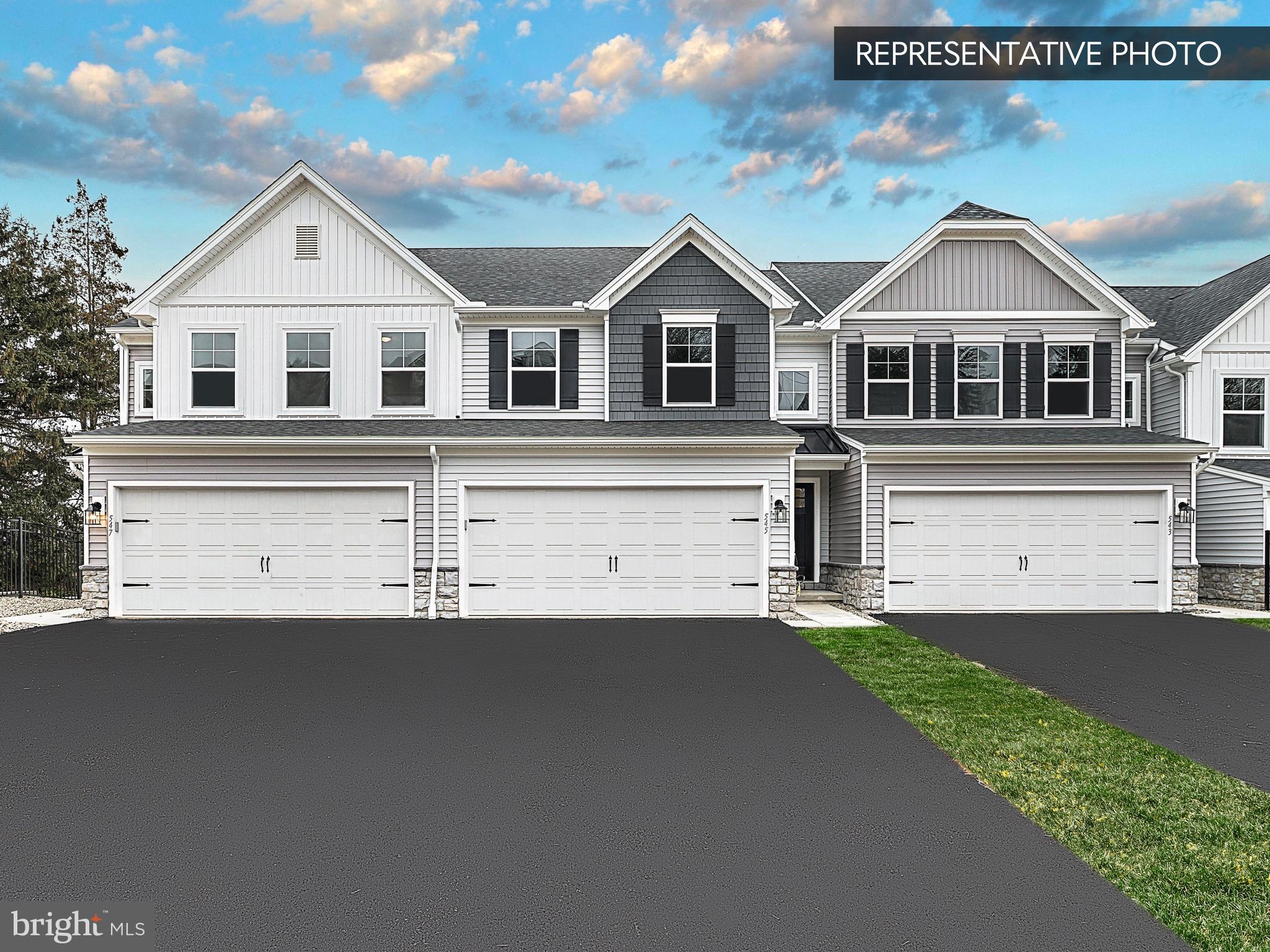 THE TOWNES AT HAMPDEN - Residential