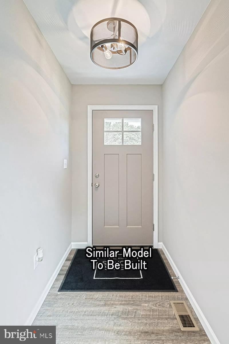 2125 HAMPDEN COURT LOT 18